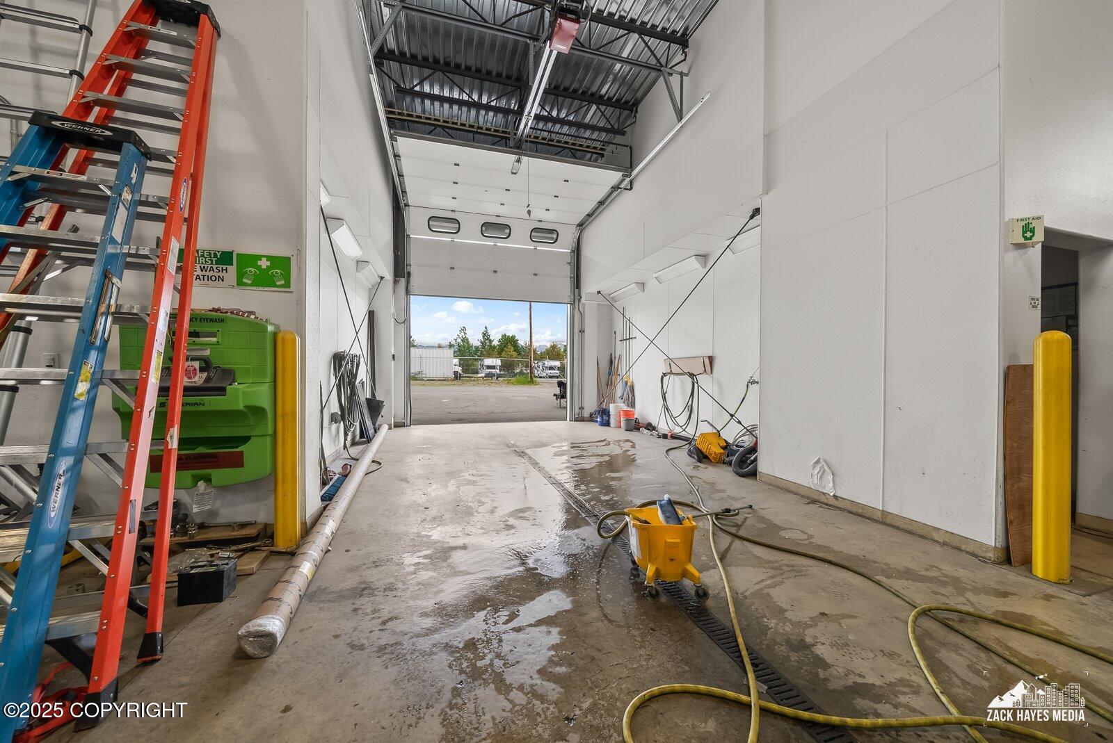 8103- 8133 OLD SEWARD HIGHWAY