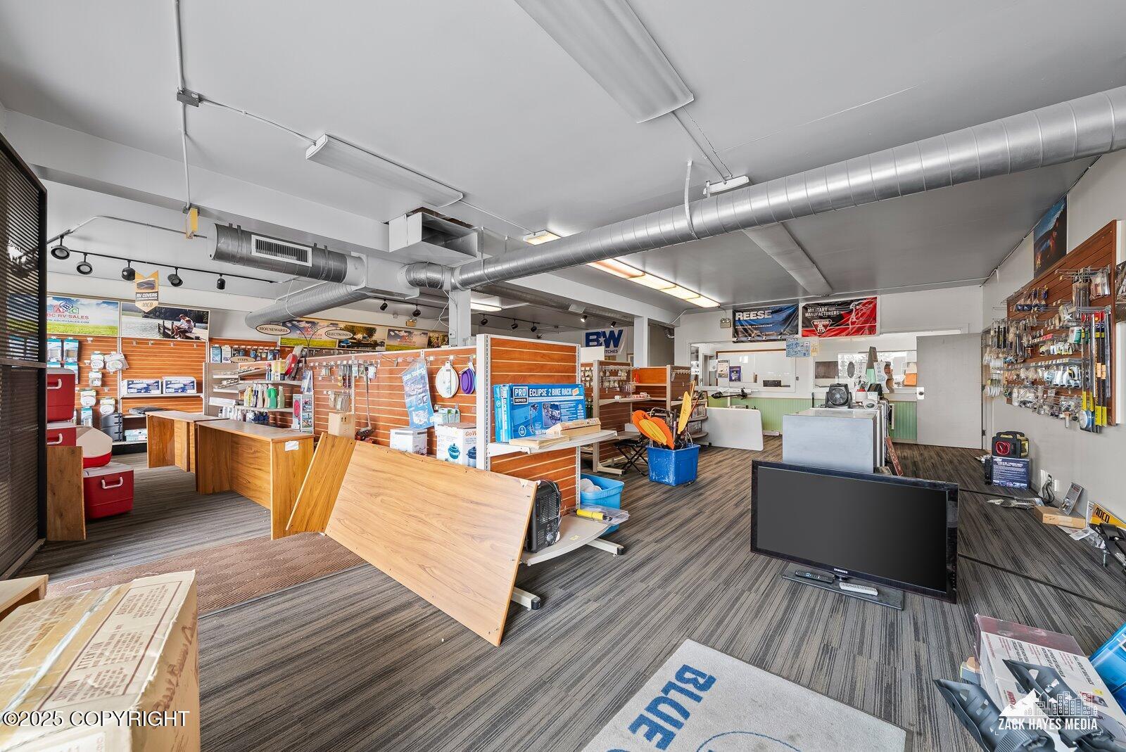 8103- 8133 OLD SEWARD HIGHWAY