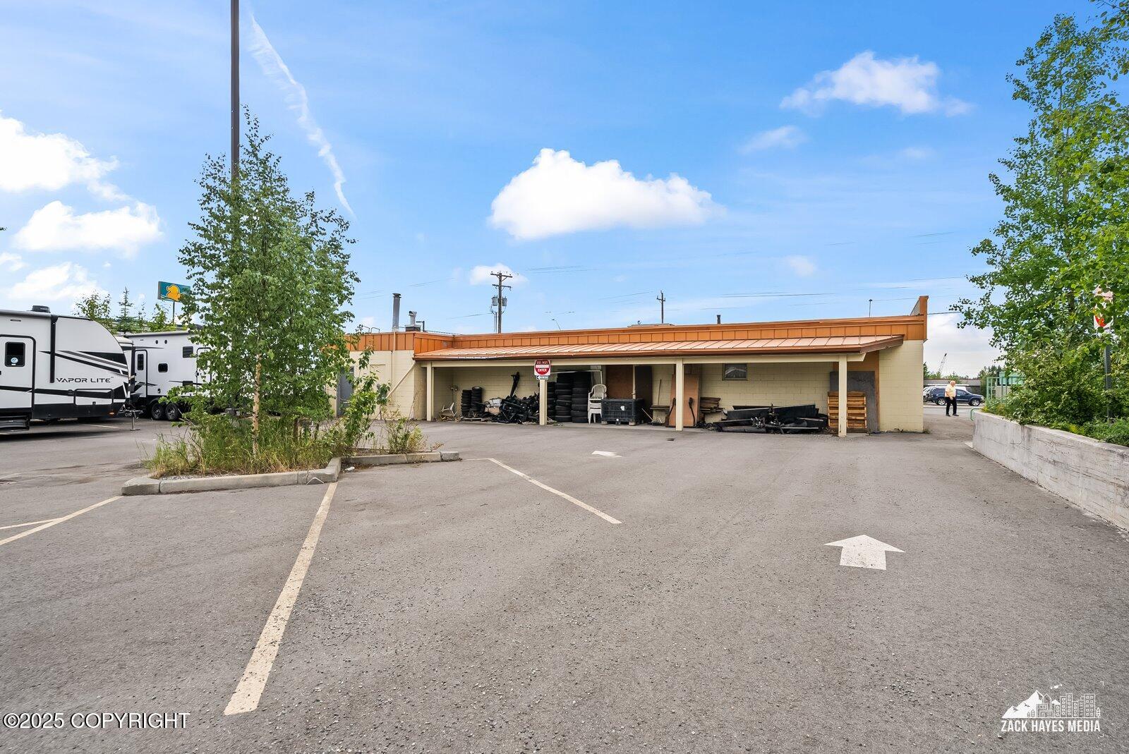 8103- 8133 OLD SEWARD HIGHWAY