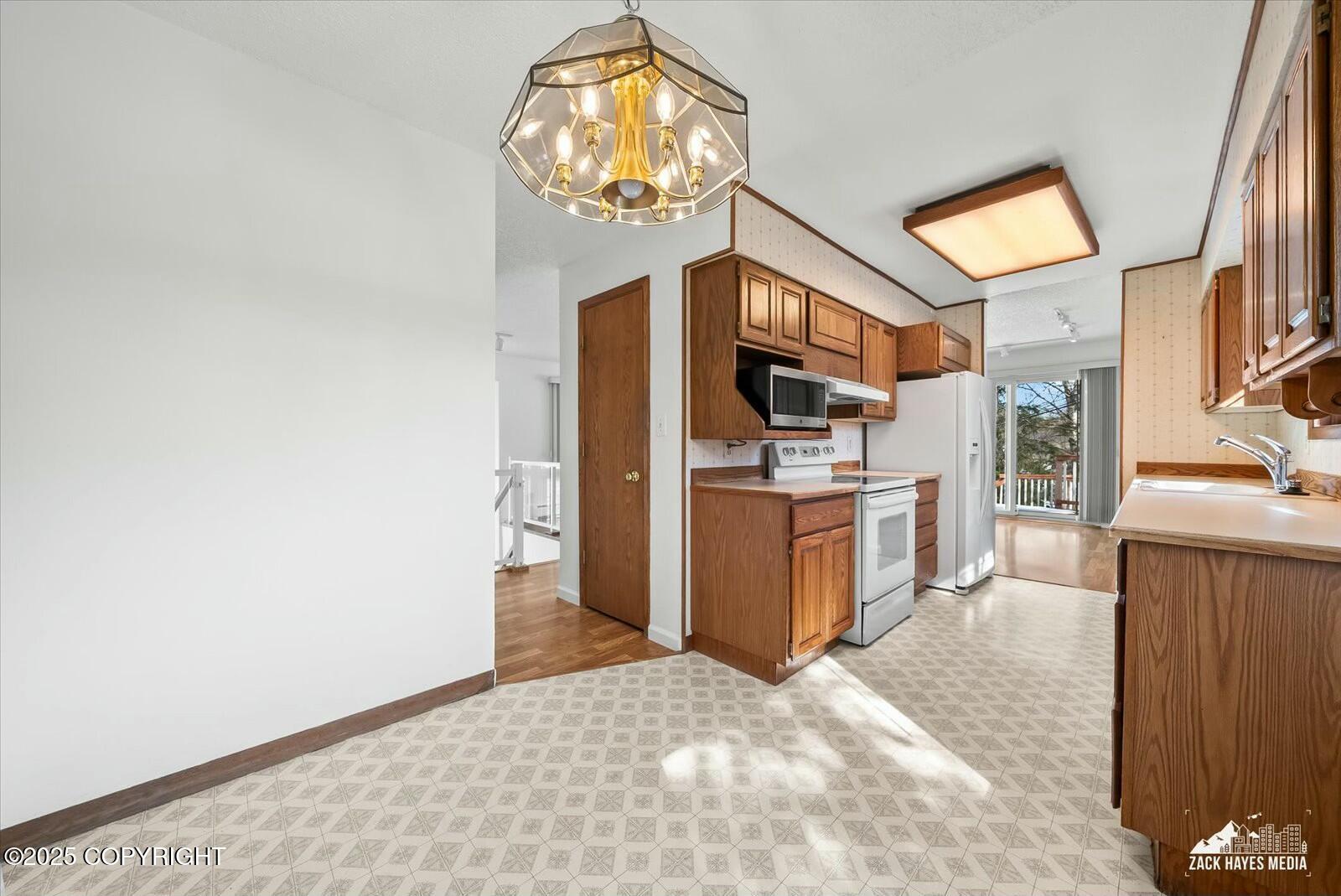 1521 Cache Drive