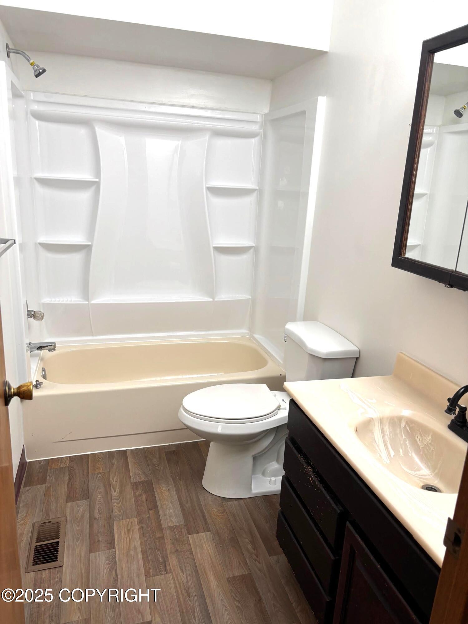 7025 S Gilleys Circle