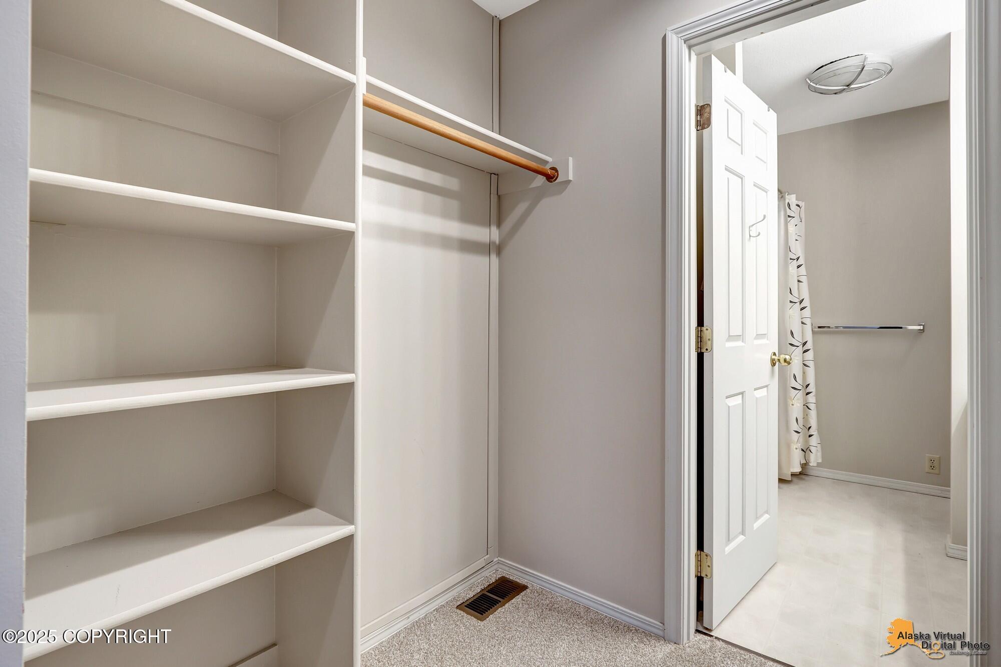 7521 Labrador Circle