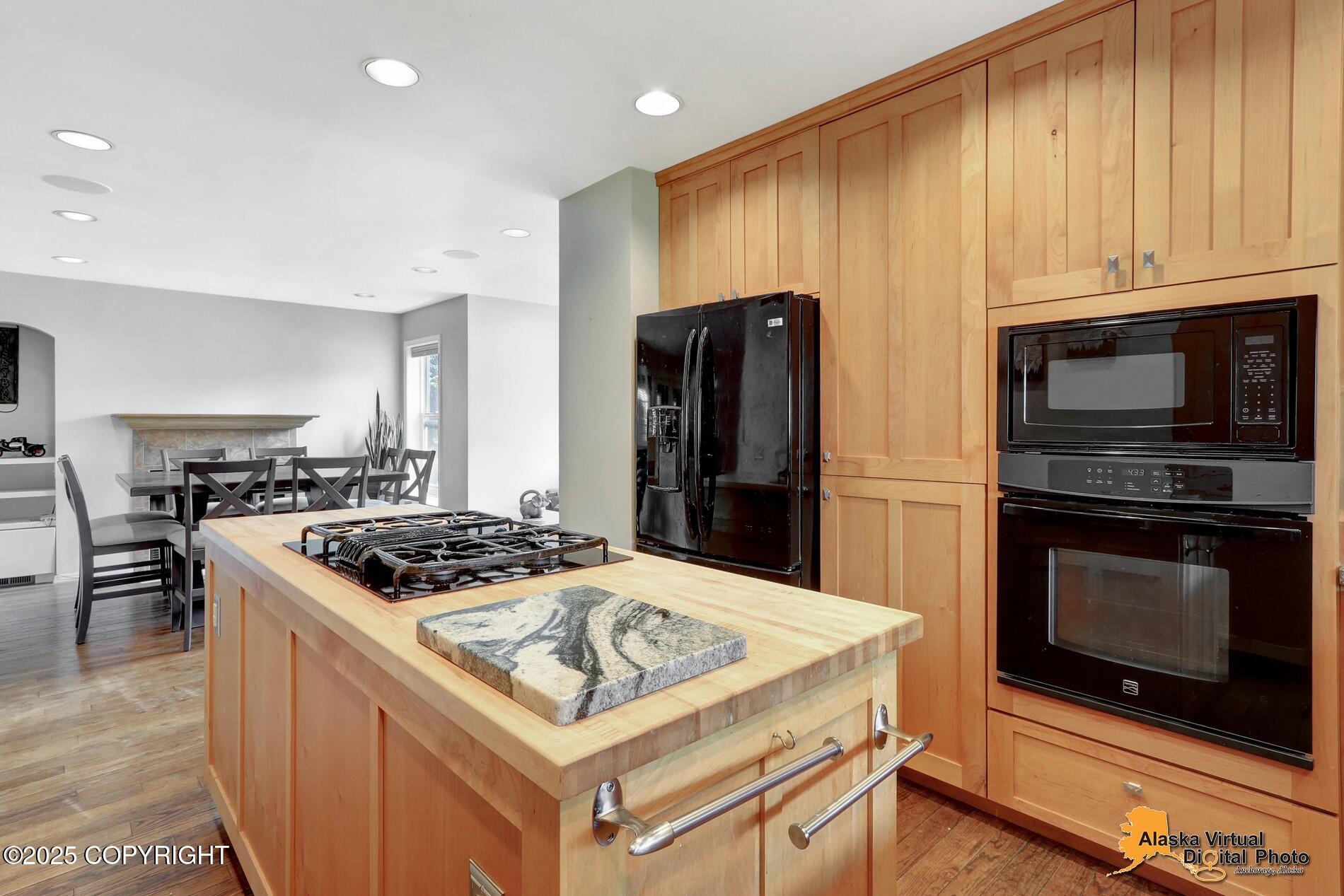 7521 Labrador Circle