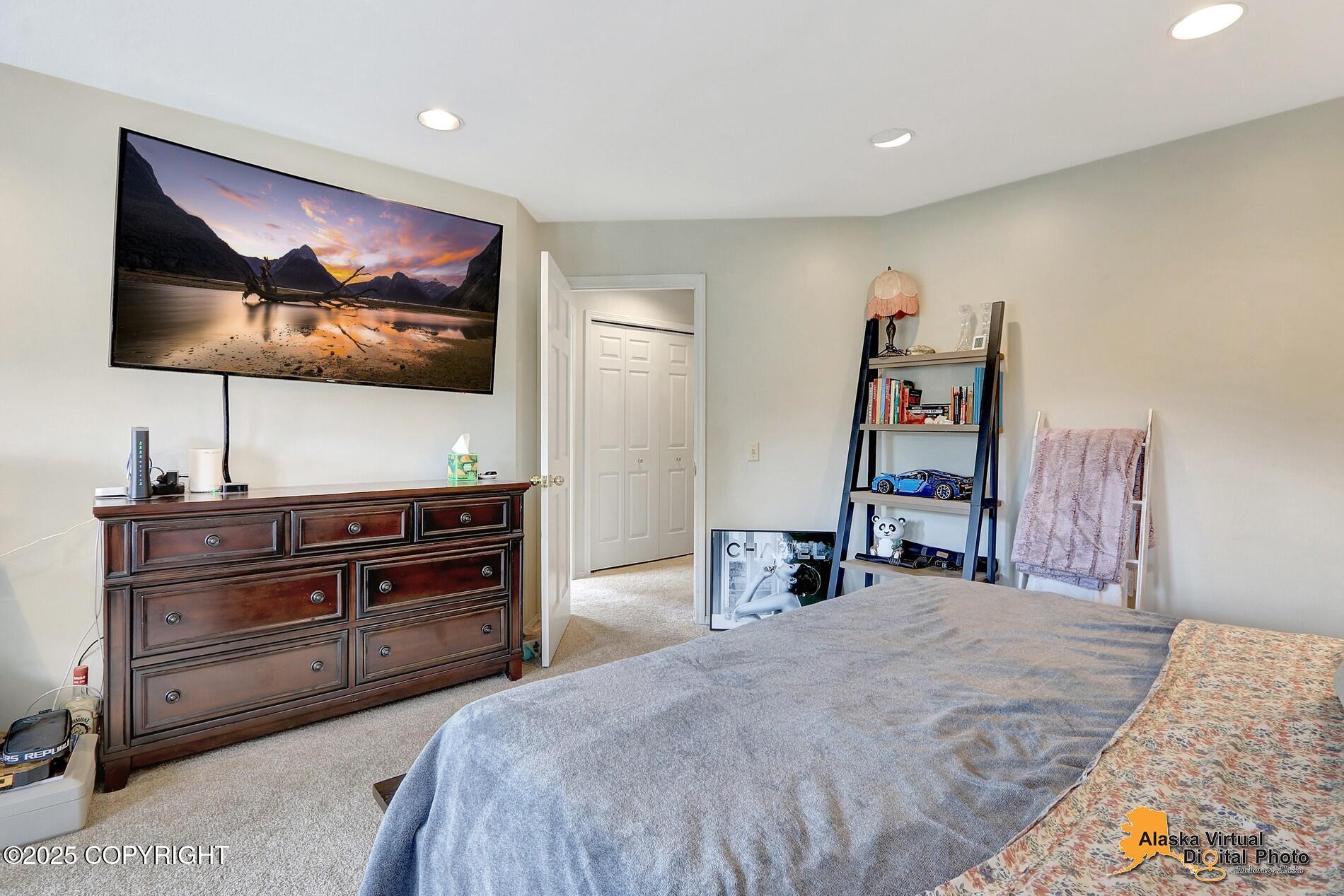 7521 Labrador Circle