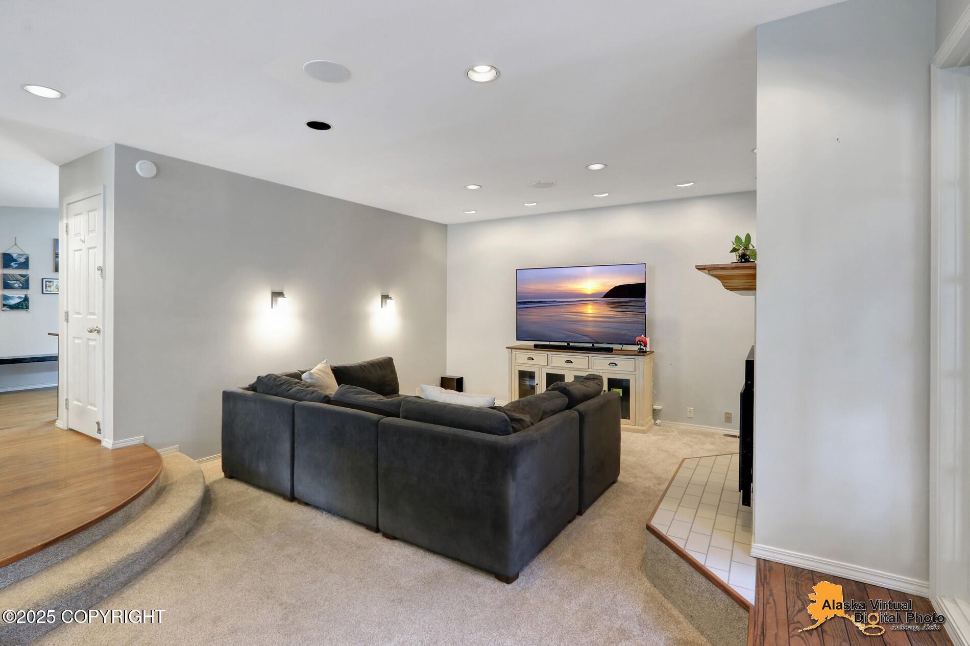 7521 Labrador Circle