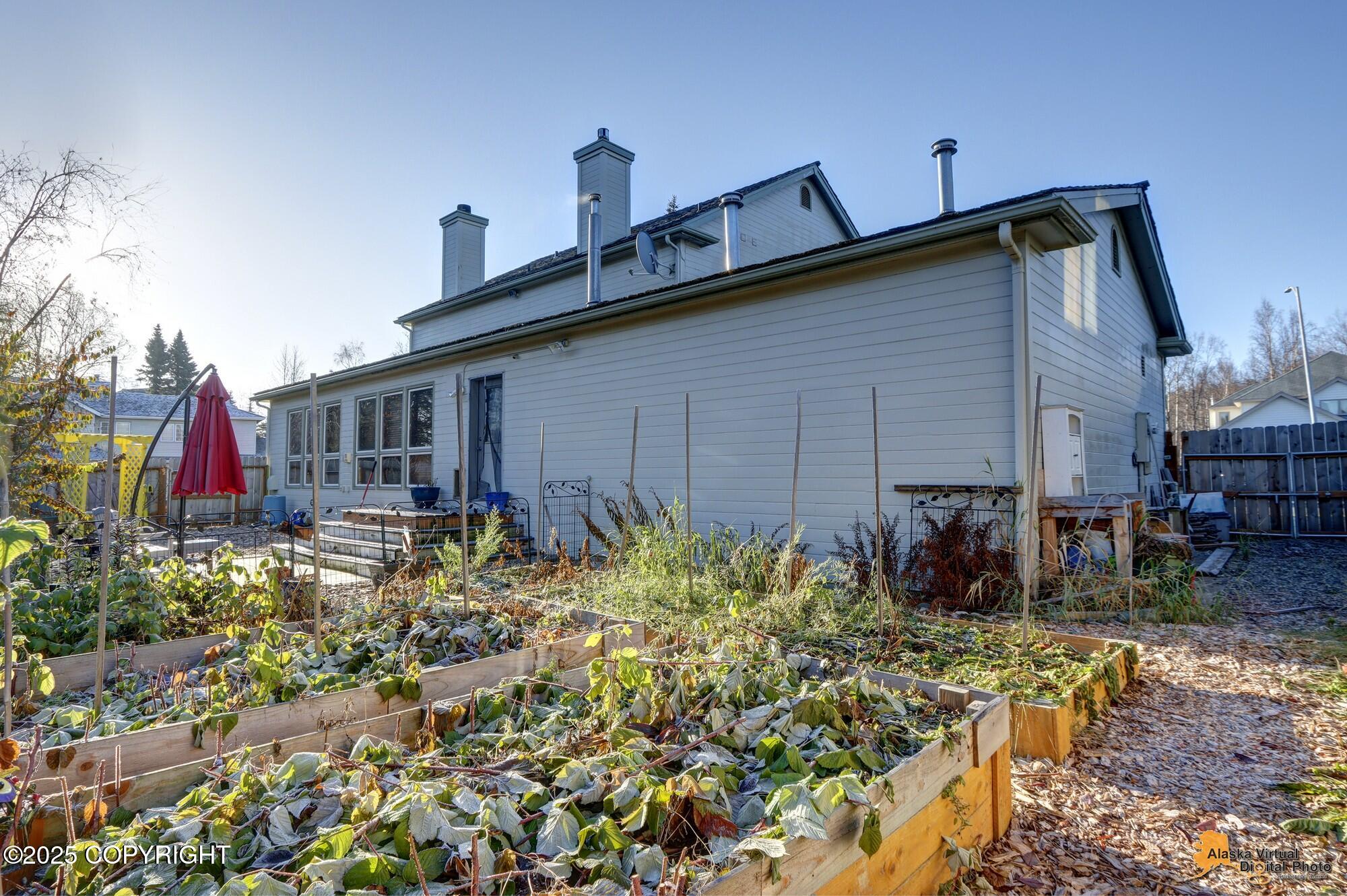 7521 Labrador Circle