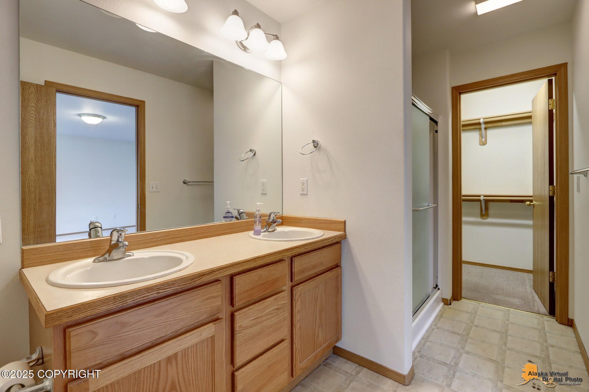 6594 Whispering Loop # A Unit: #A