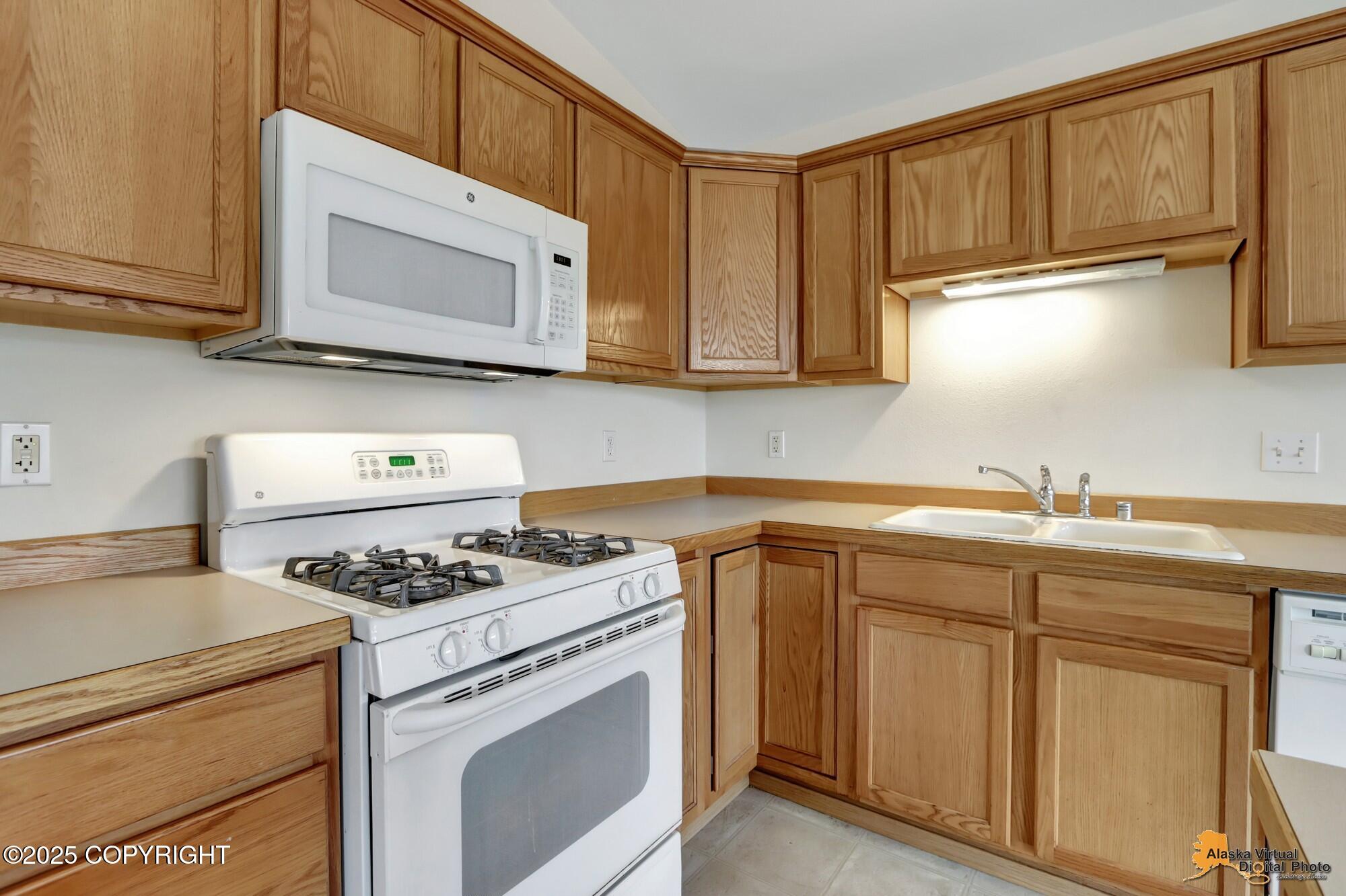 6594 Whispering Loop # A Unit: #A