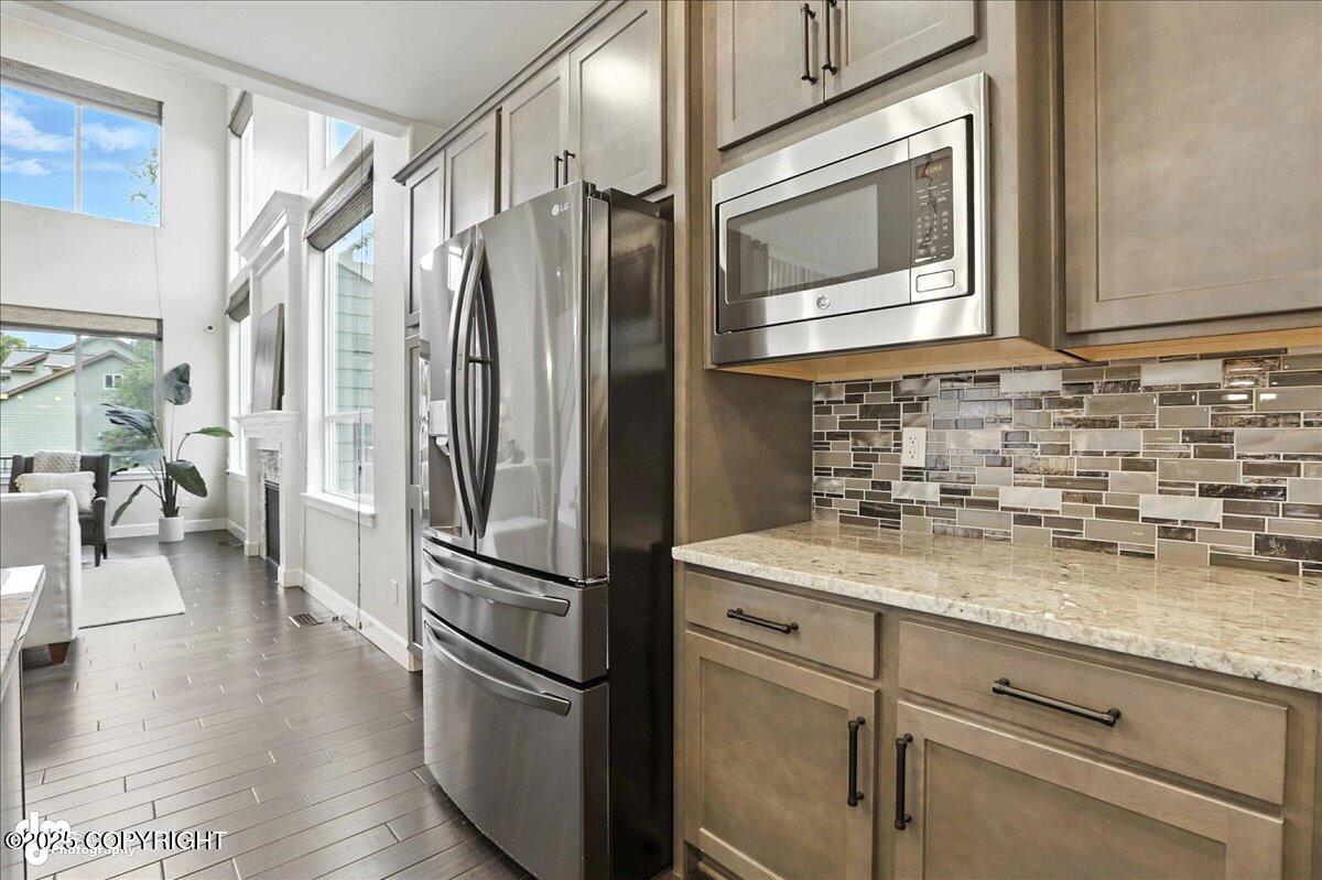 8683 Estates Circle