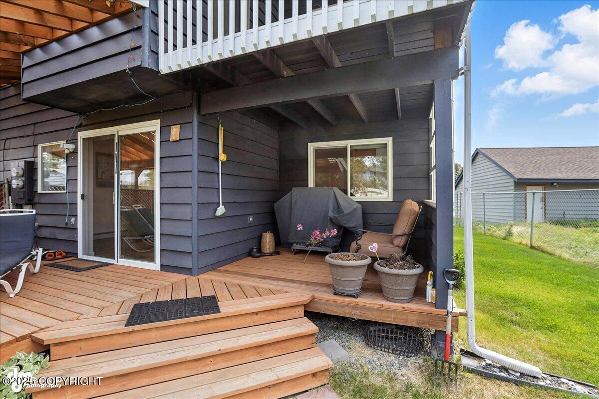 9112 Lakehurst Drive