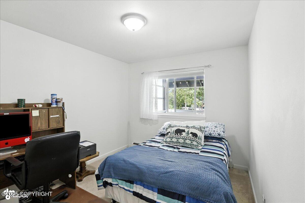 9112 Lakehurst Drive