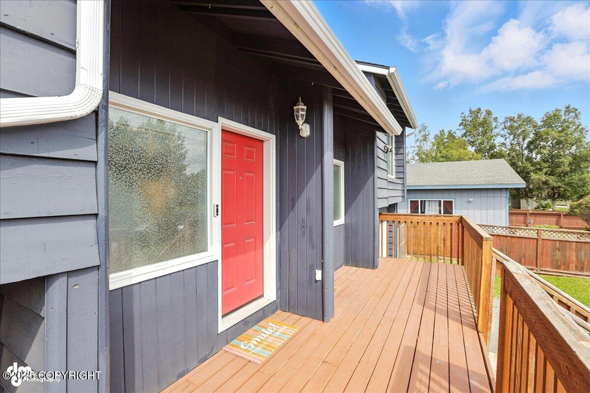 9112 Lakehurst Drive