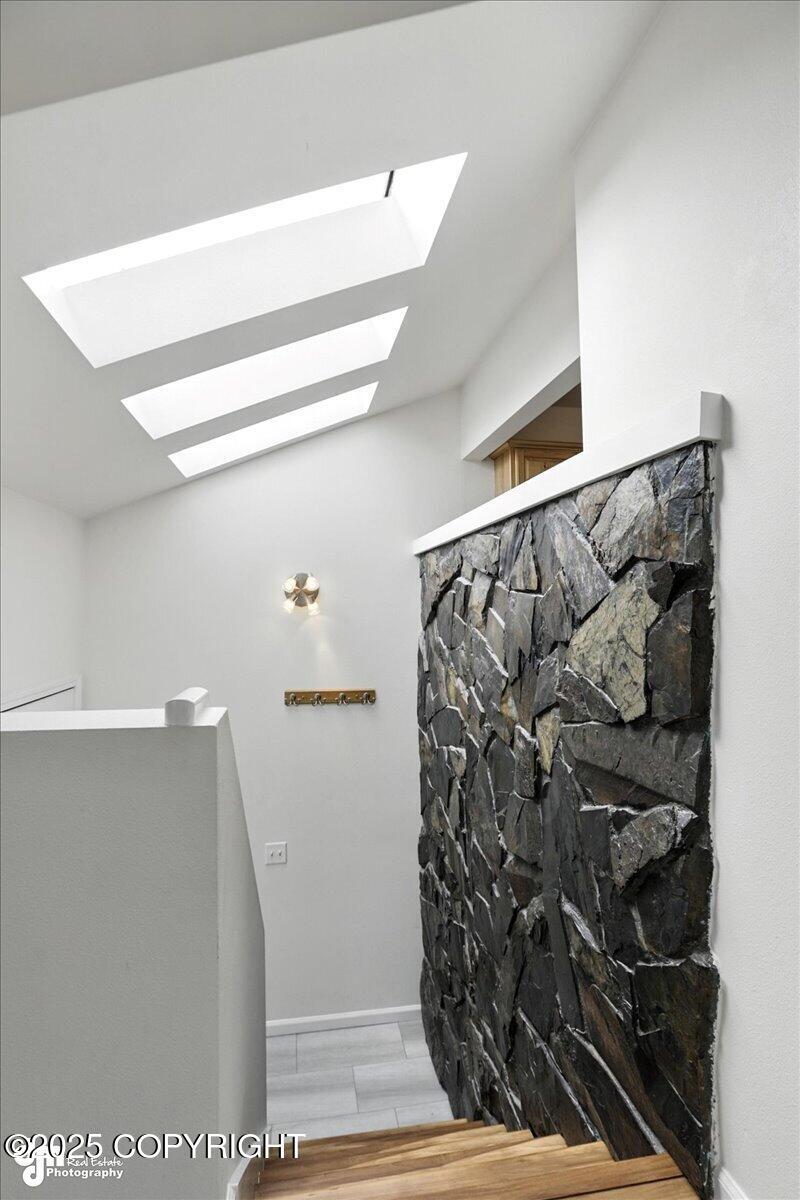 9112 Lakehurst Drive