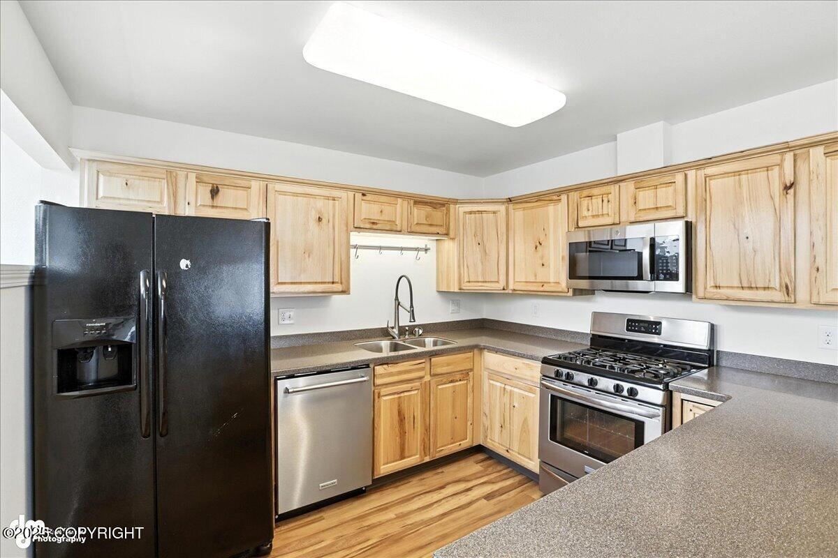 9112 Lakehurst Drive