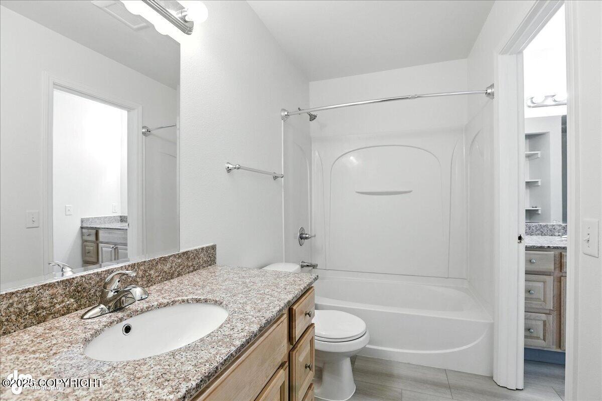 9112 Lakehurst Drive