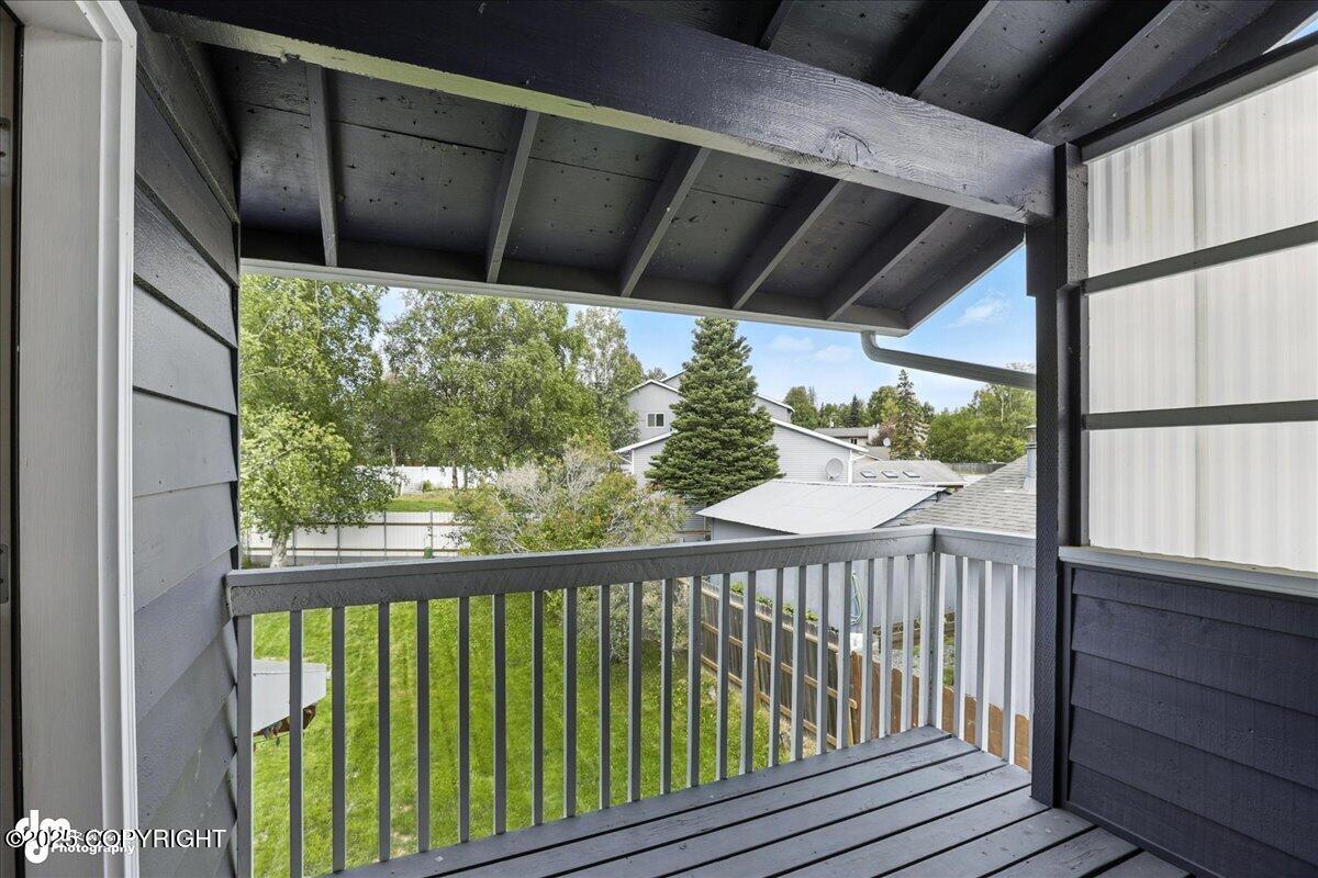 9112 Lakehurst Drive