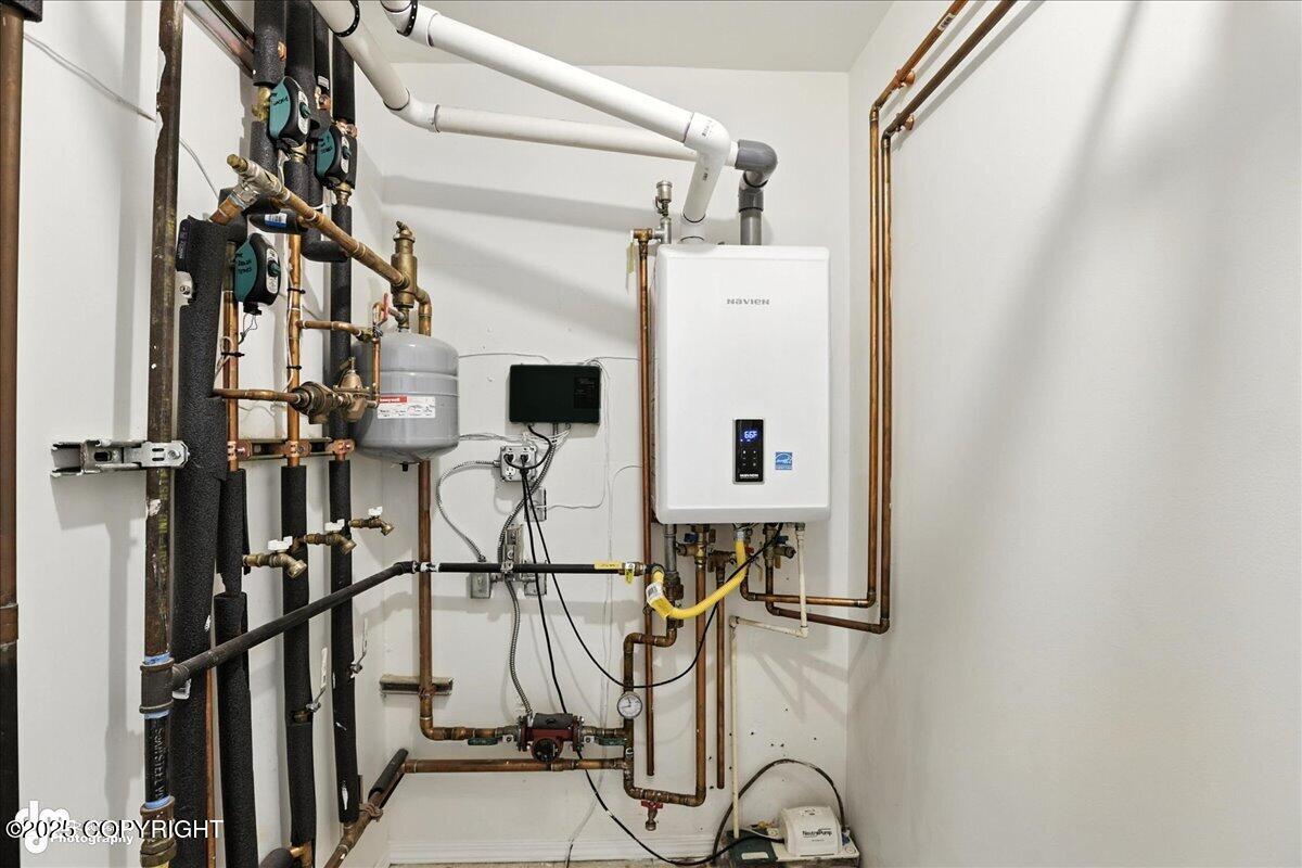 9112 Lakehurst Drive