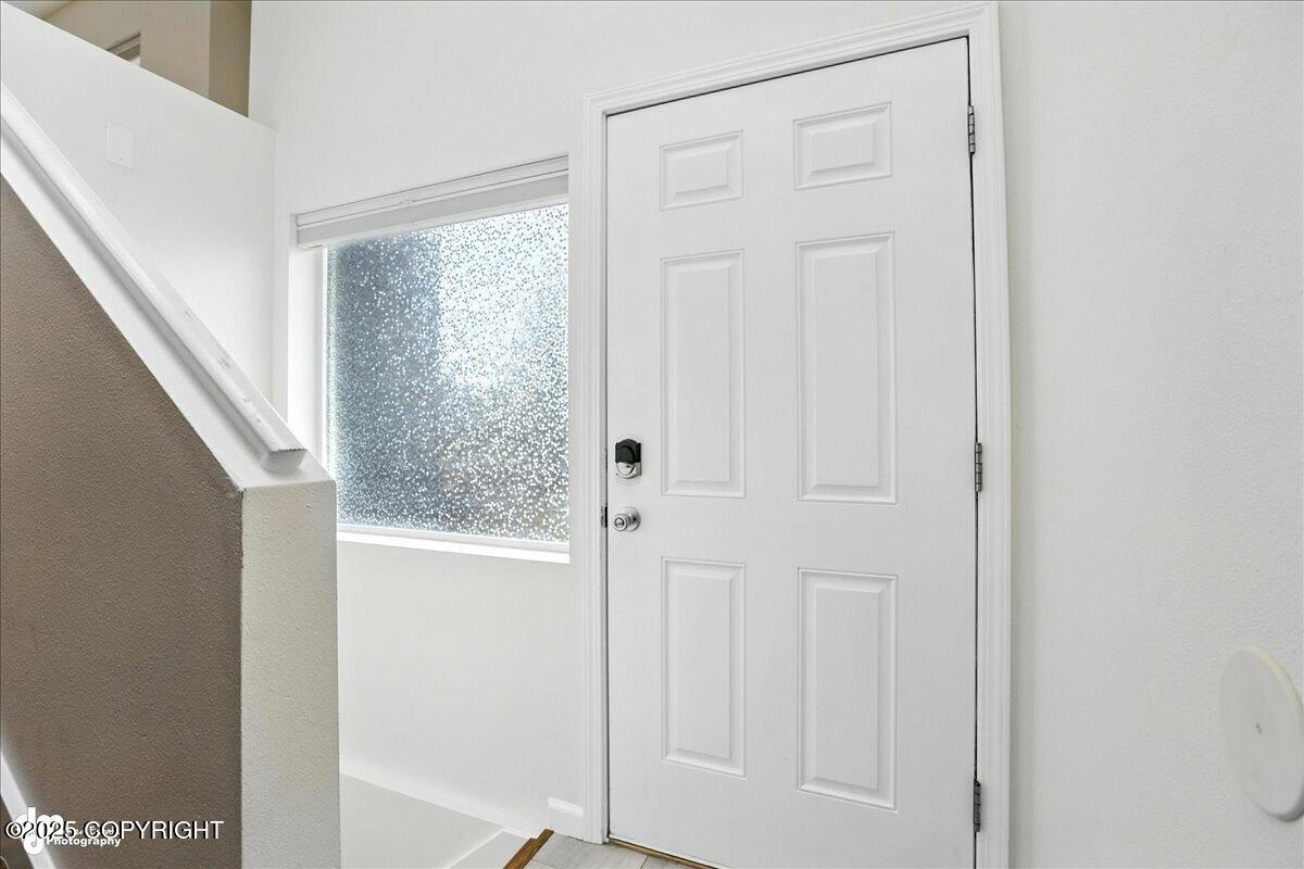 9112 Lakehurst Drive