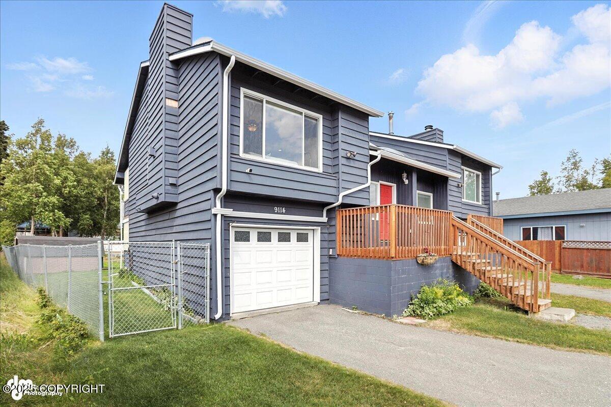 9112 Lakehurst Drive