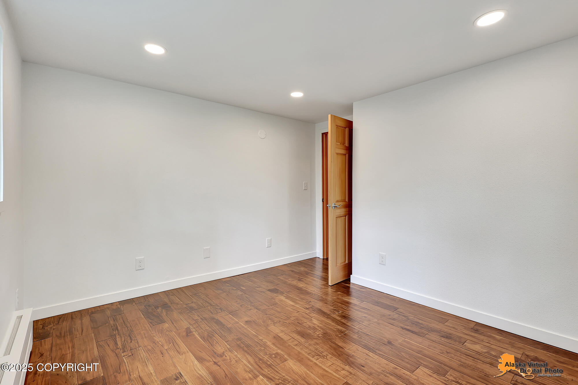 2641 W 27th Avenue
