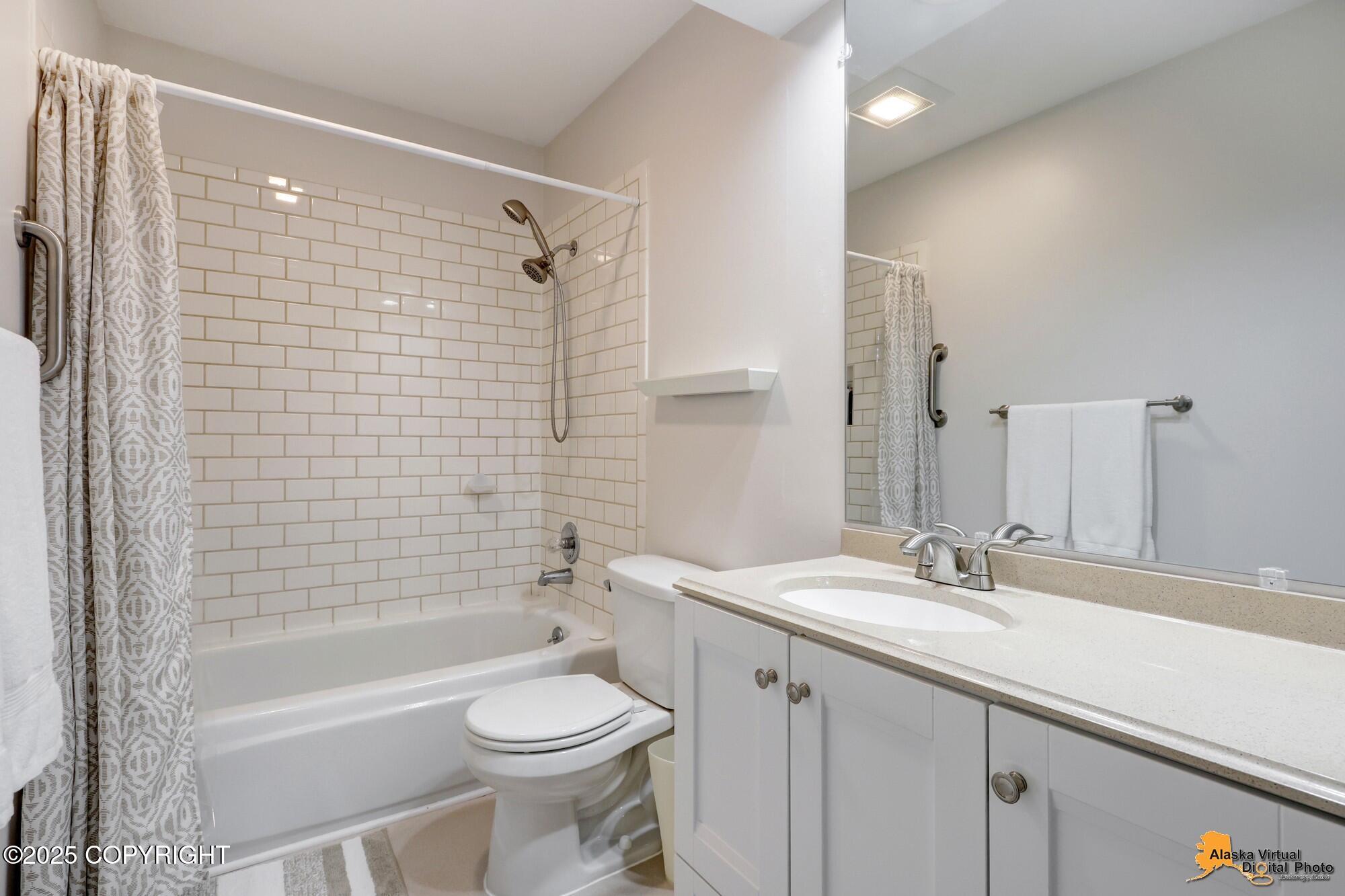 4840 Bryn Mawr Court # 3