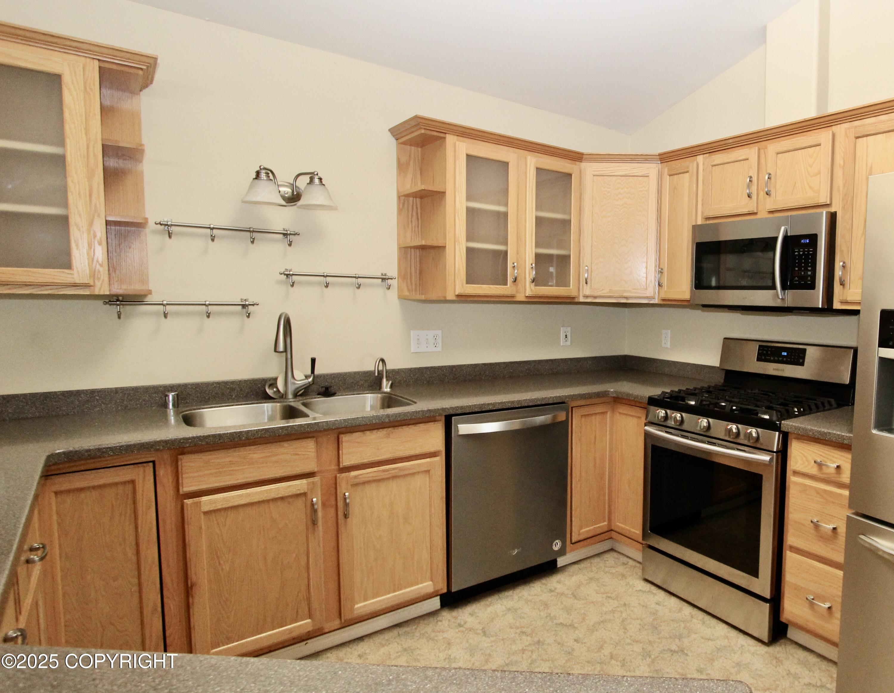 11613 BIRCH KNOLL Loop