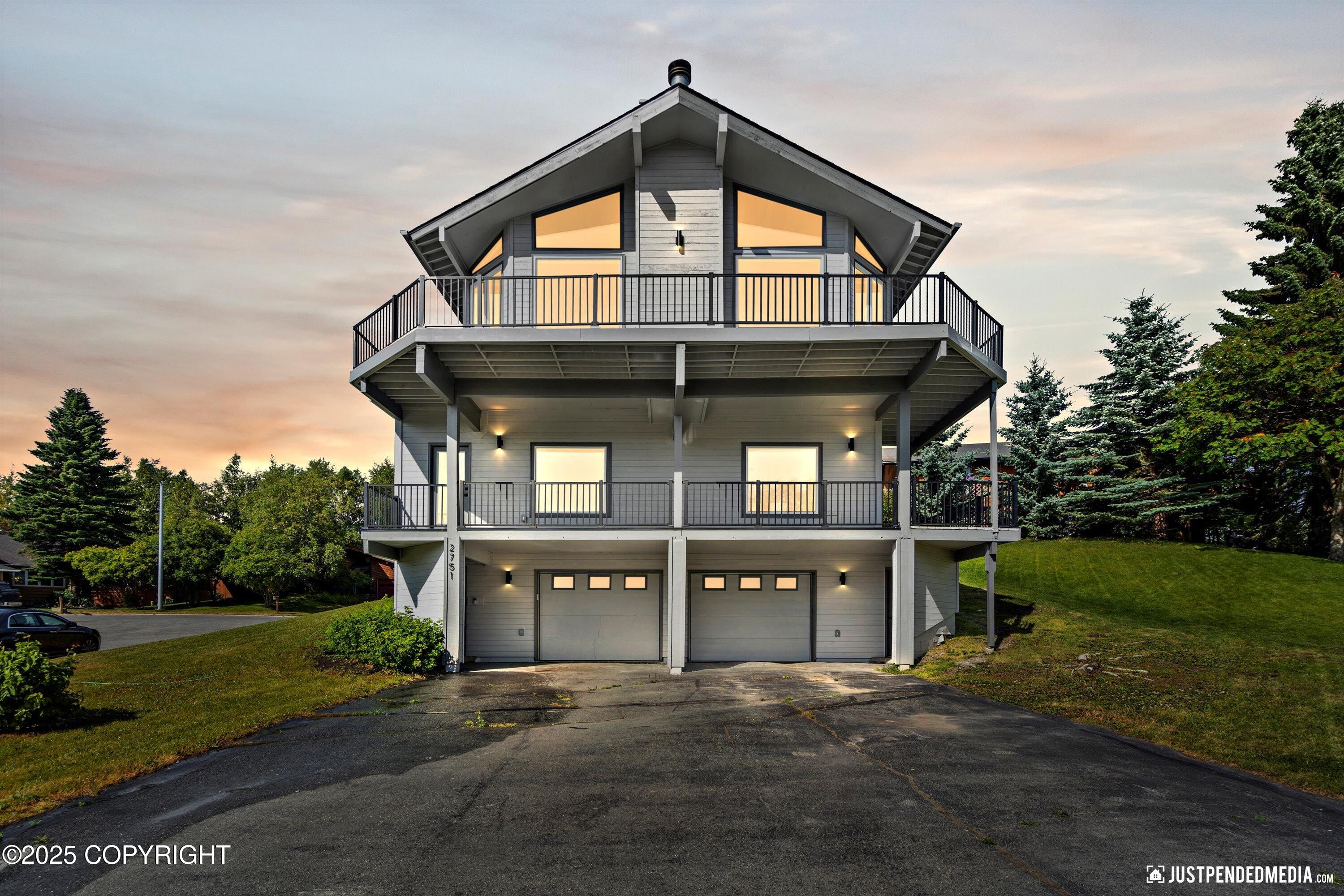 2751 Pelican Drive