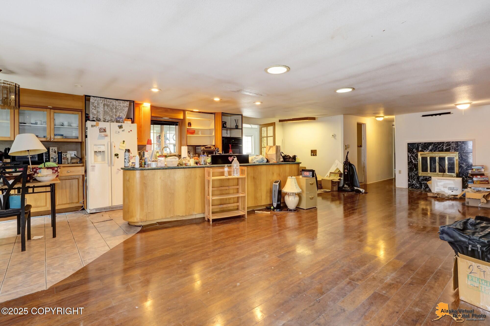 4440 view Circle