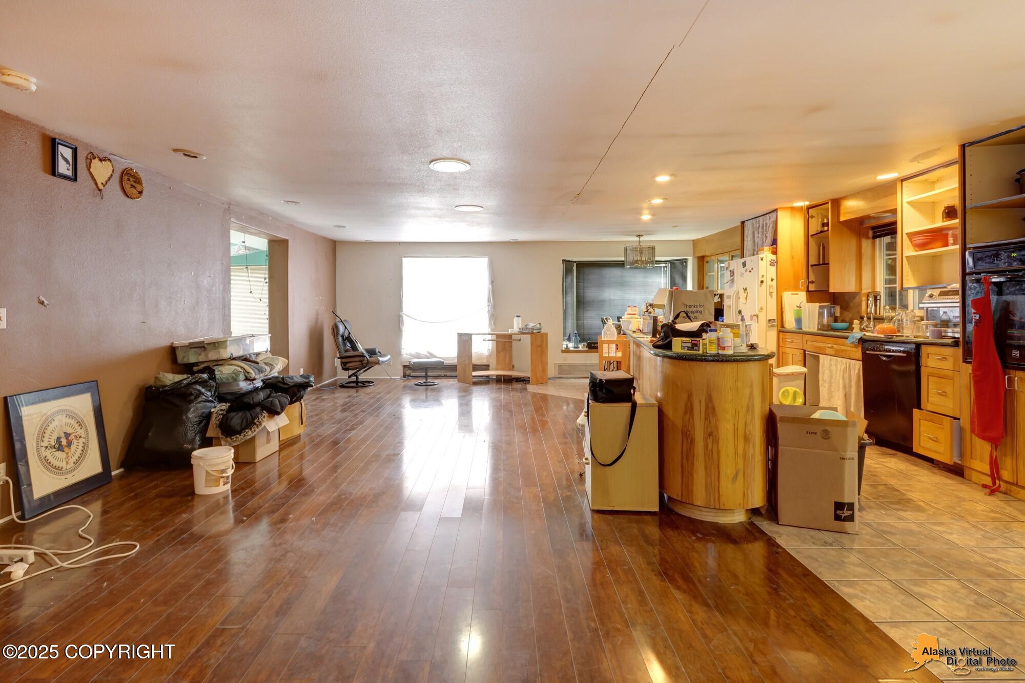 4440 view Circle