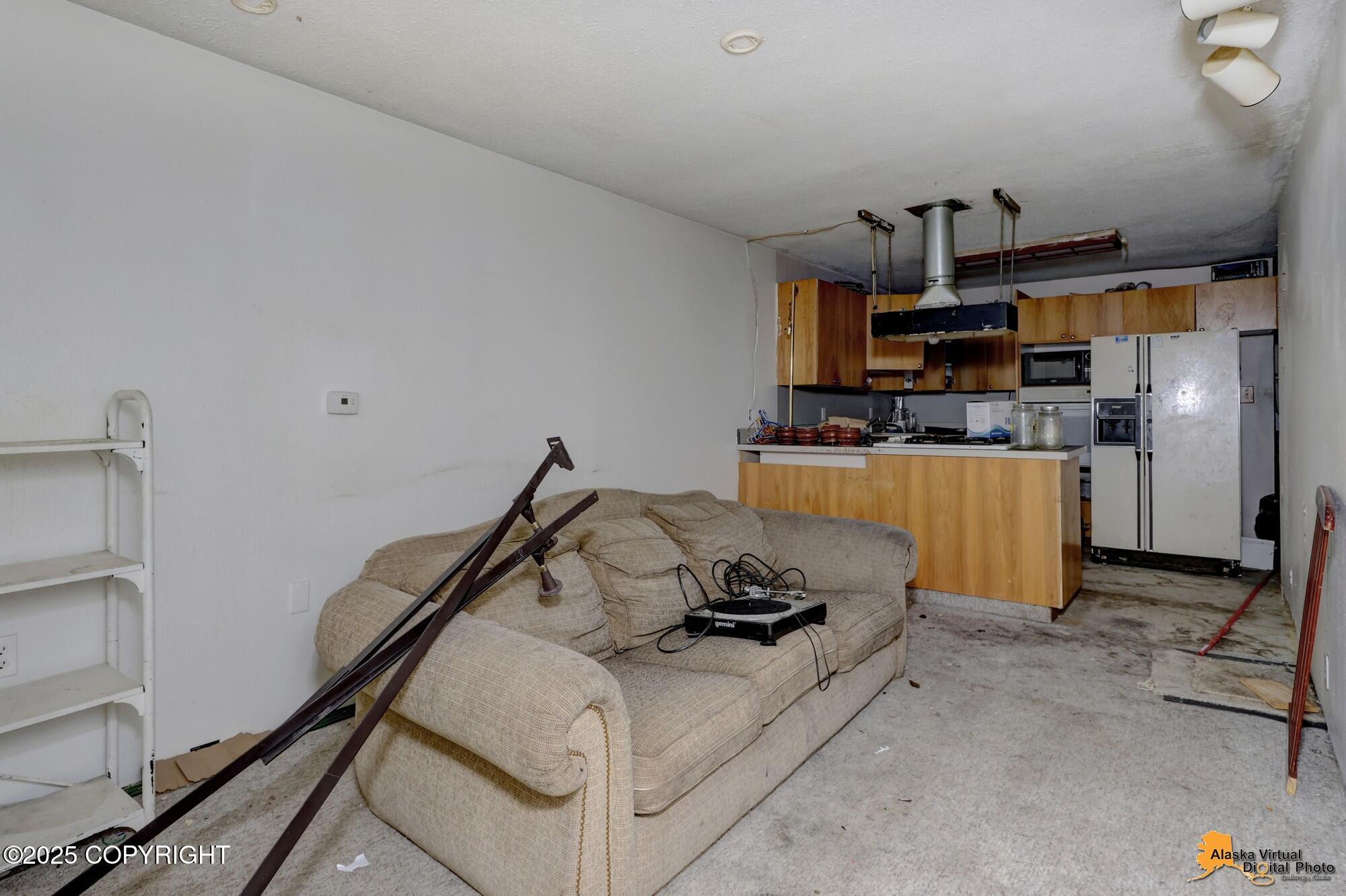 4440 view Circle