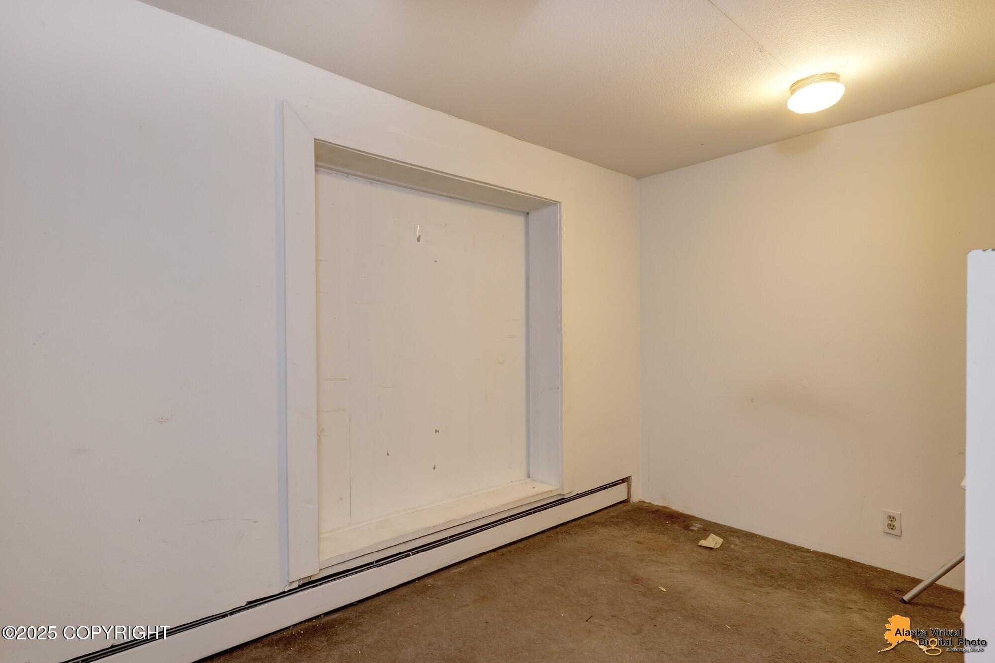 4440 view Circle