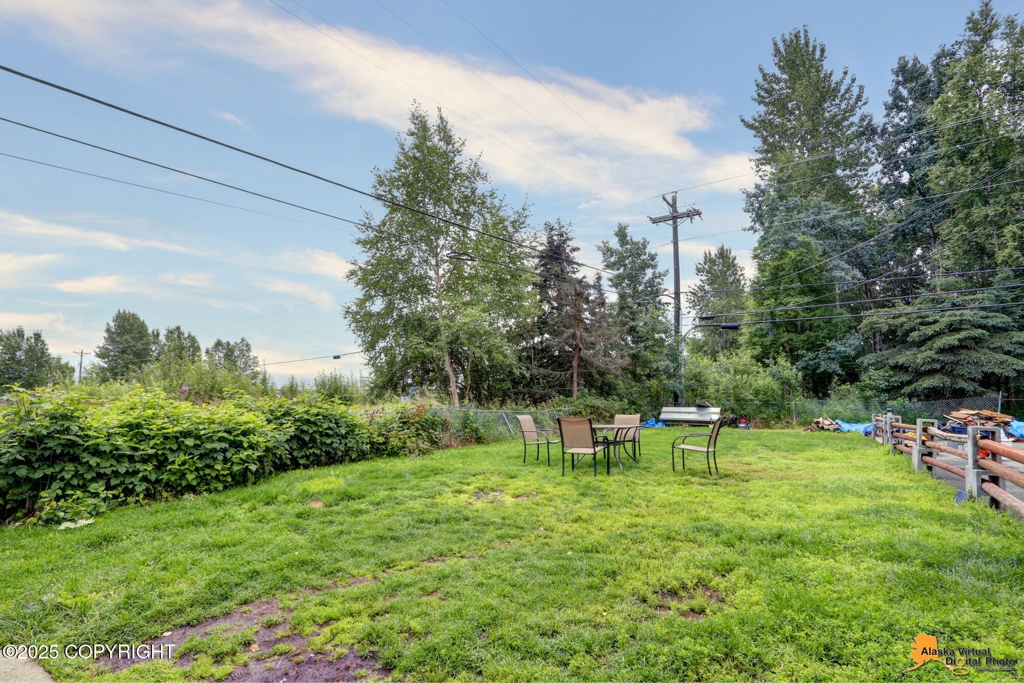 4440 view Circle