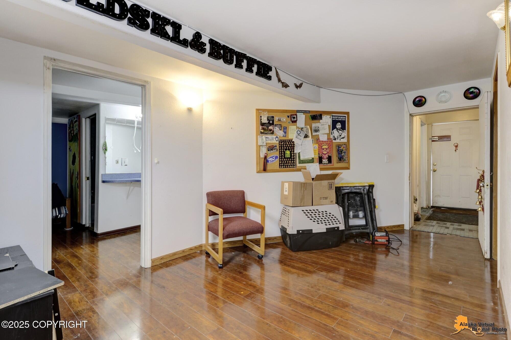 4440 view Circle