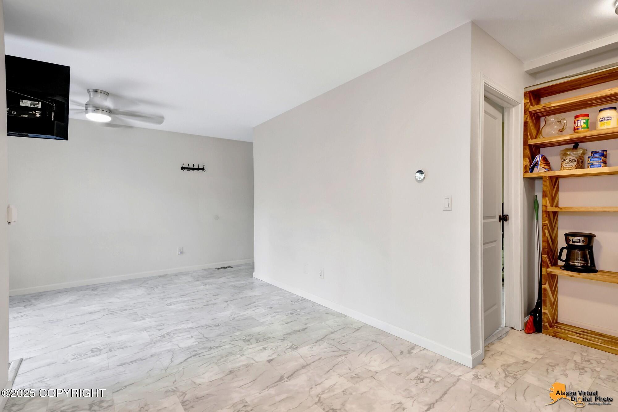 7260 Huntsmen Circle # 2B