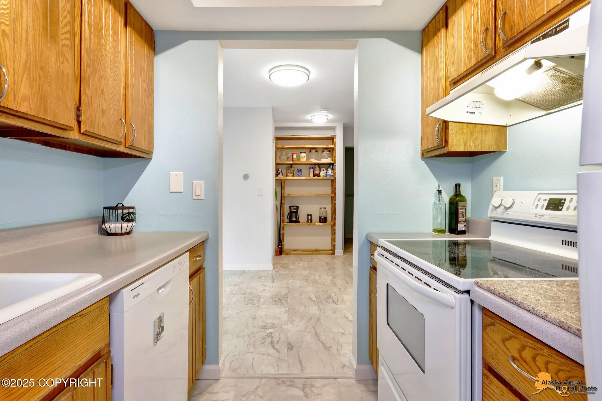 7260 Huntsmen Circle # 2B