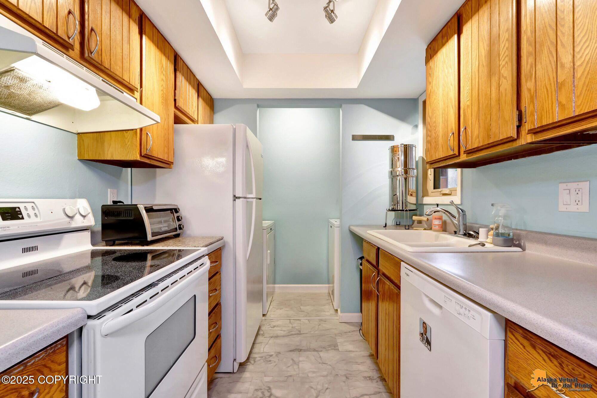 7260 Huntsmen Circle # 2B