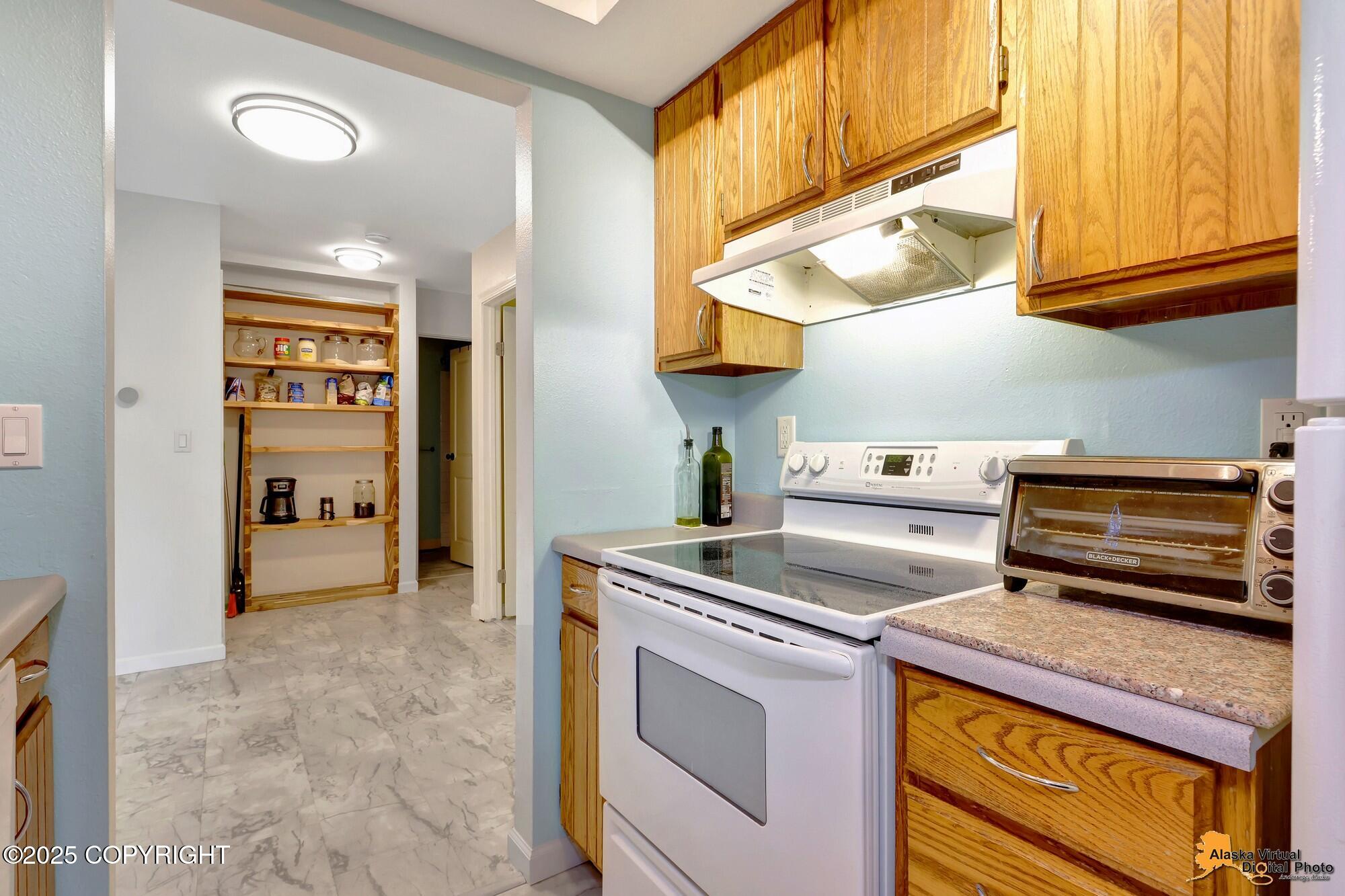 7260 Huntsmen Circle # 2B