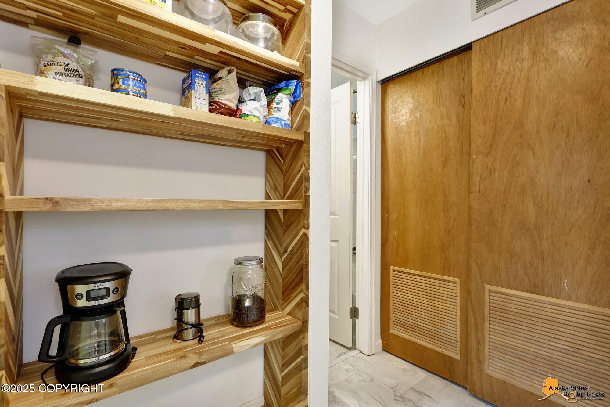 7260 Huntsmen Circle # 2B