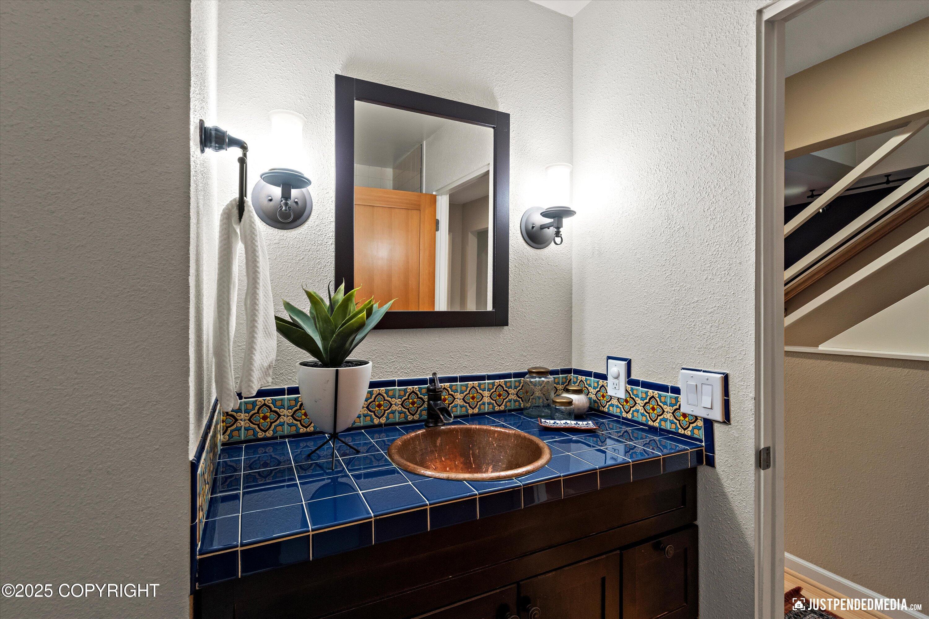 1016 W 22nd Avenue # 1 Unit: #1