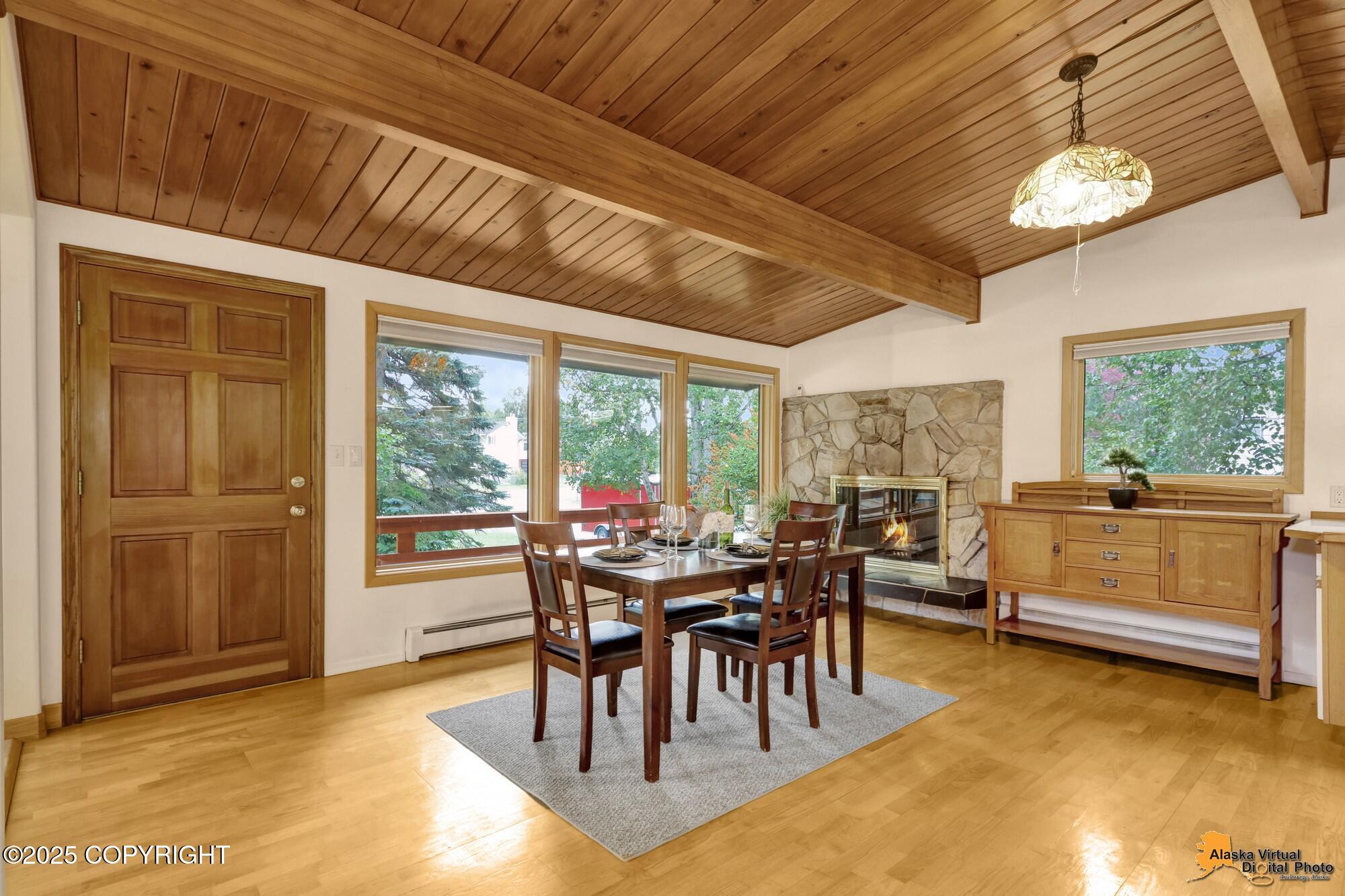 1701 Scenic Way