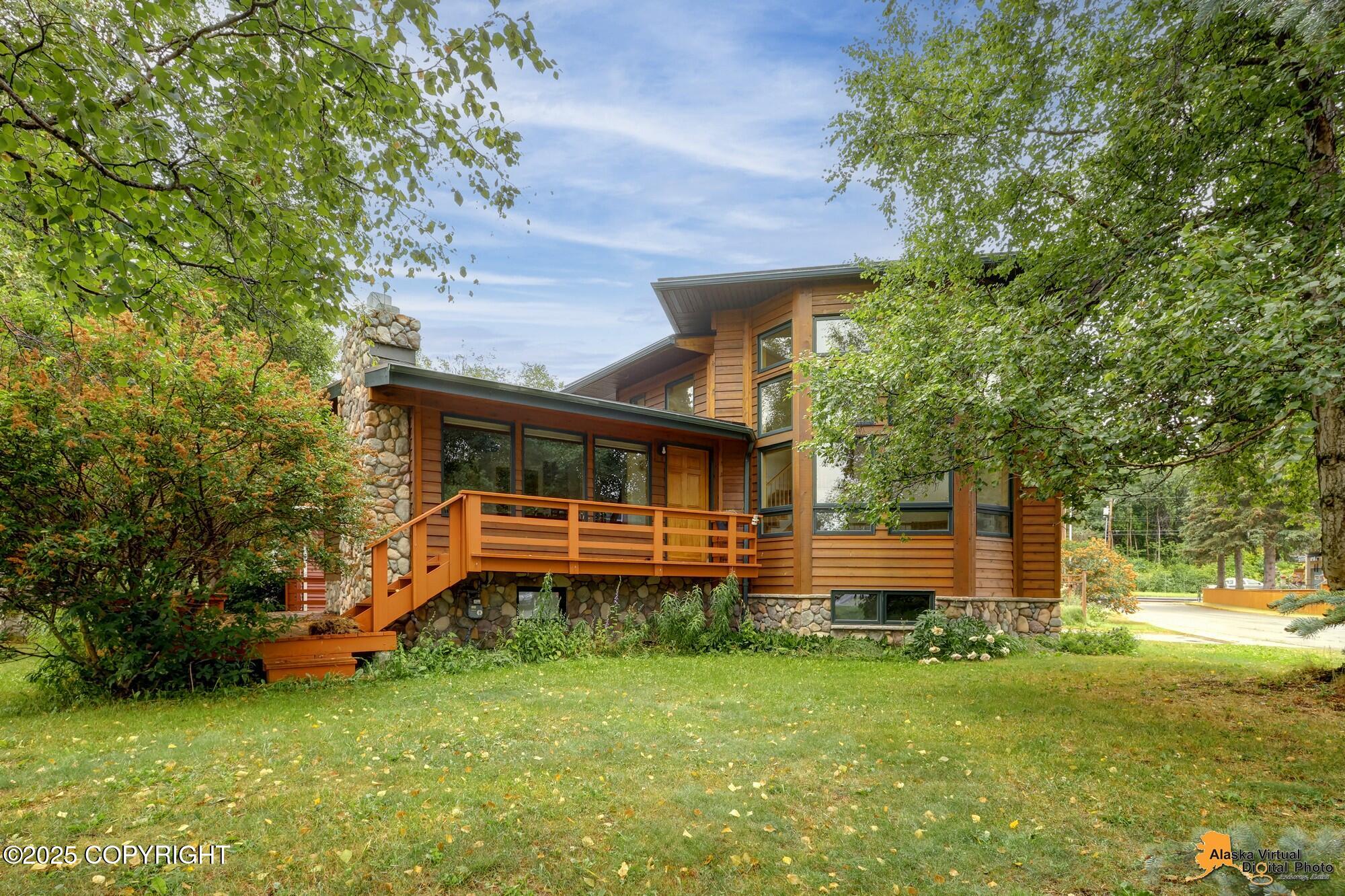 1701 Scenic Way