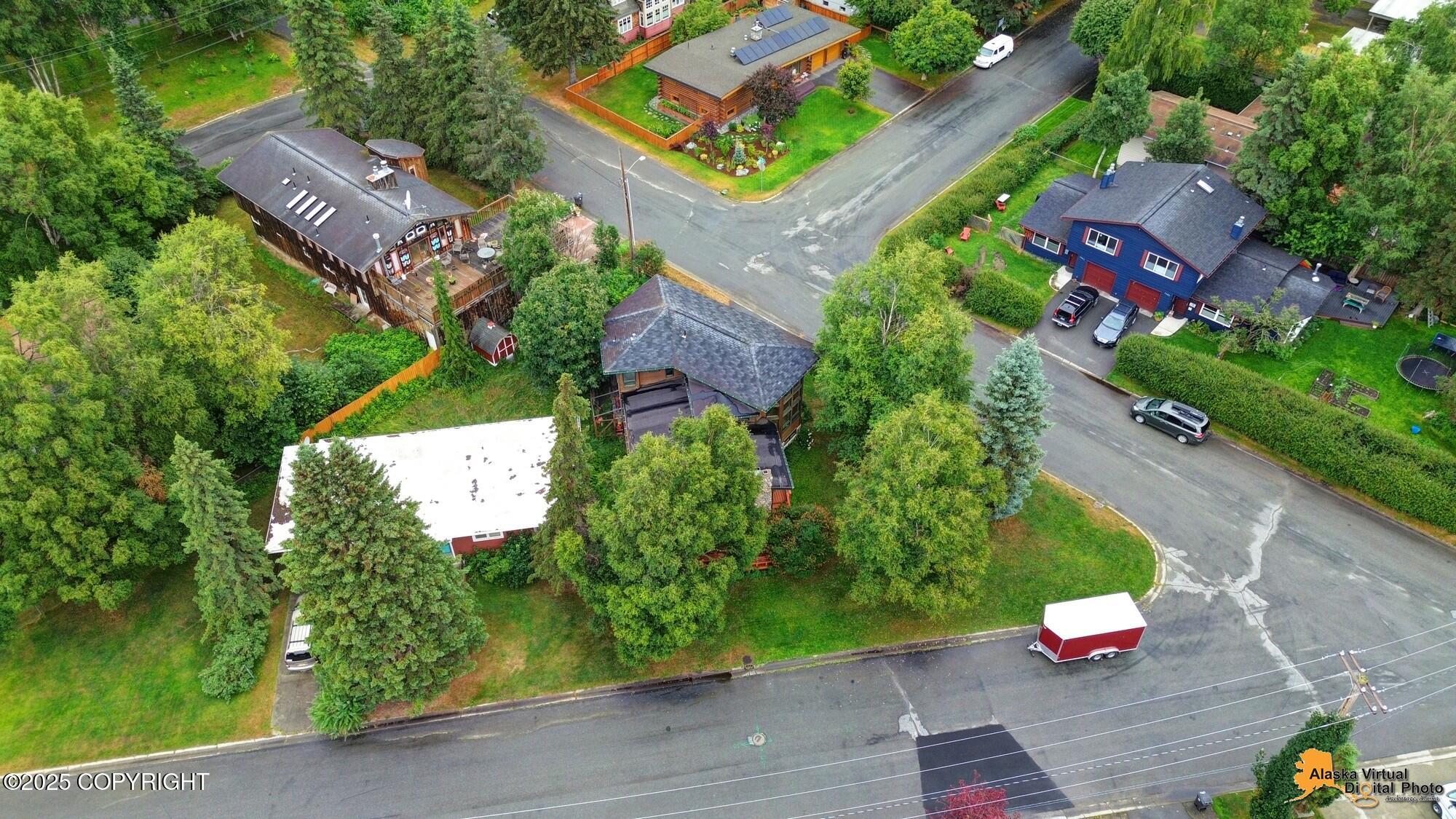 1701 Scenic Way