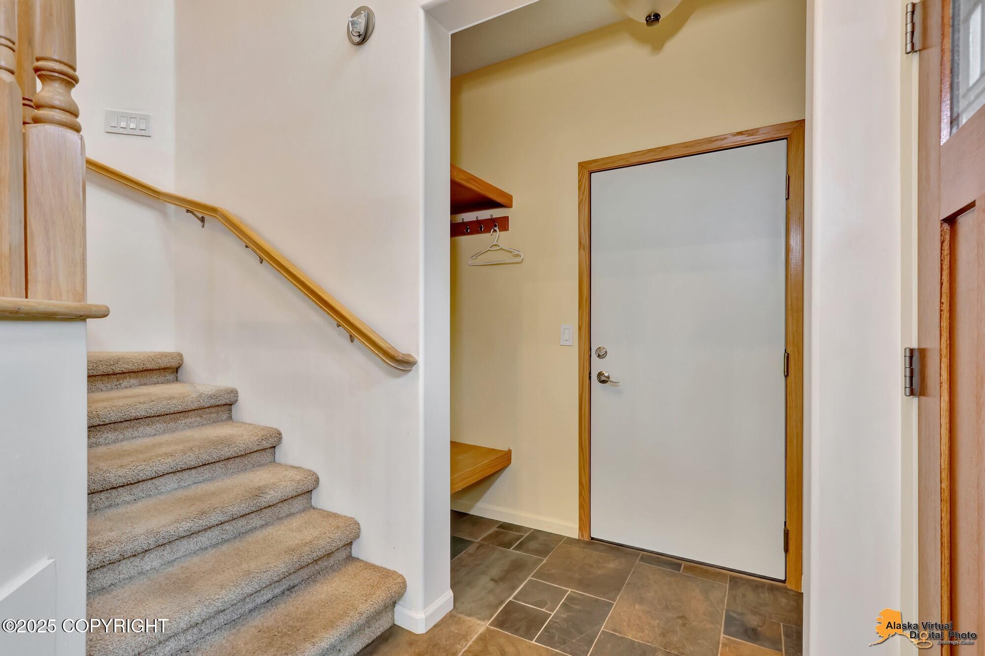 1701 Scenic Way