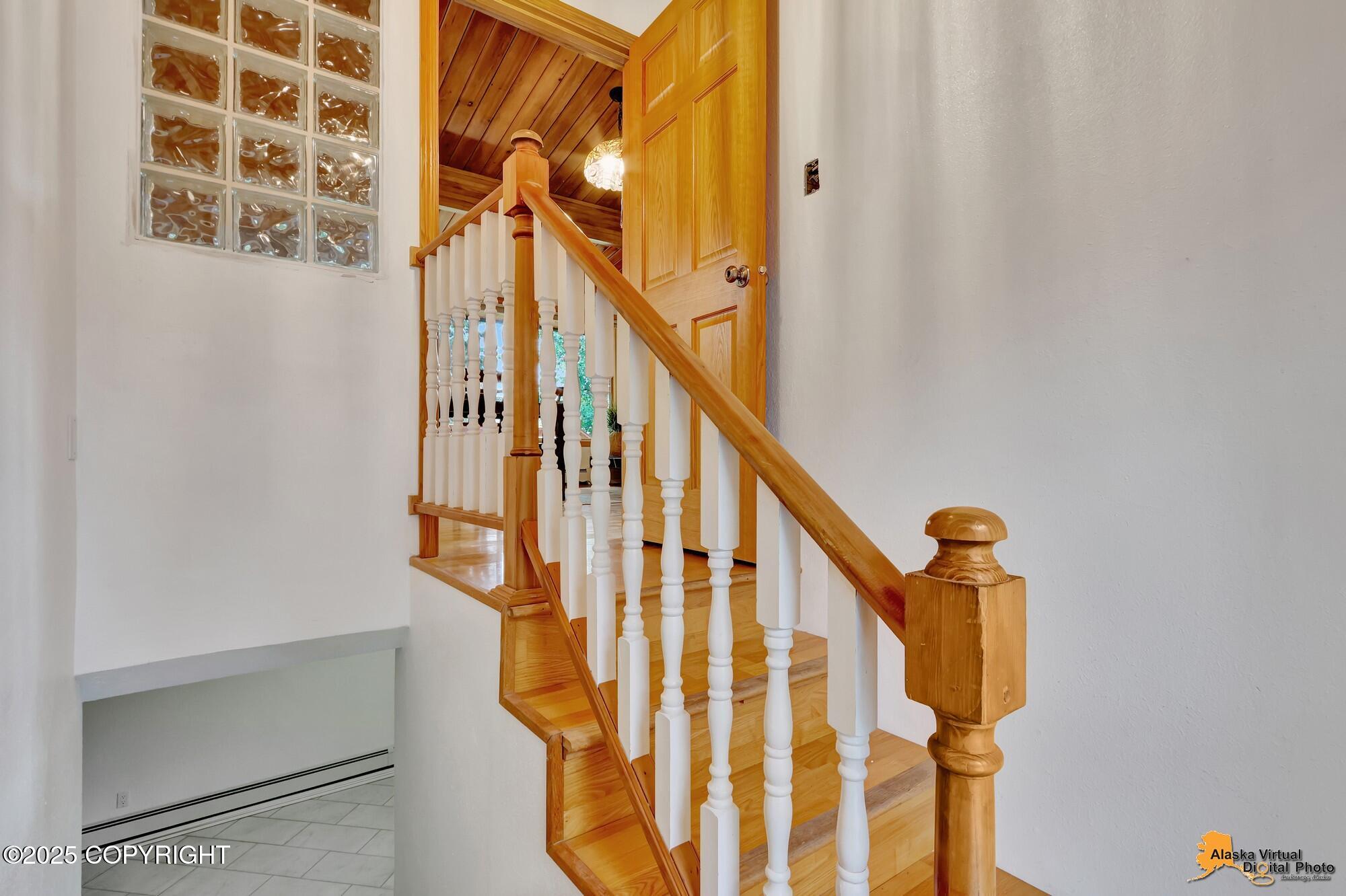 1701 Scenic Way