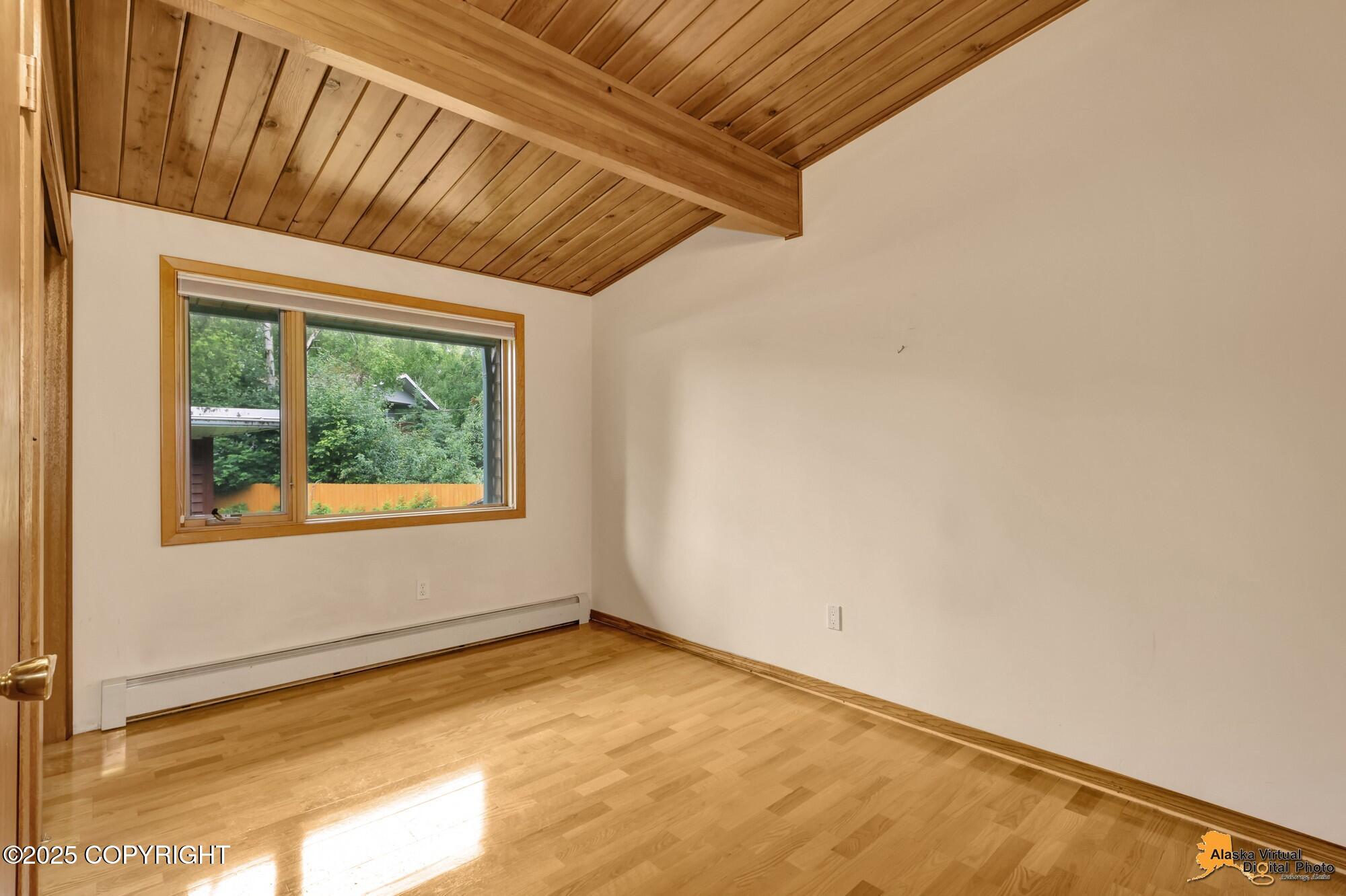 1701 Scenic Way