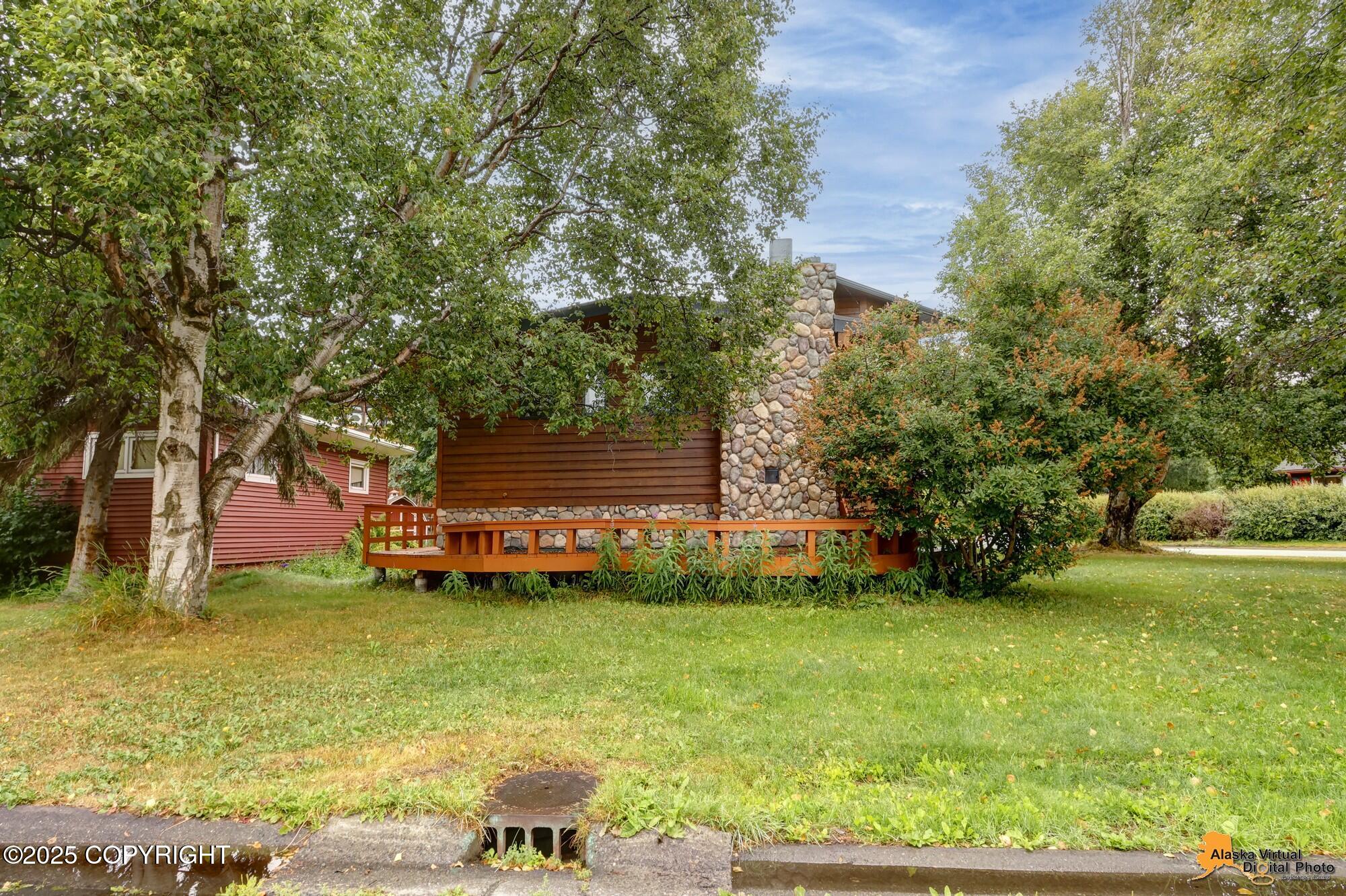 1701 Scenic Way