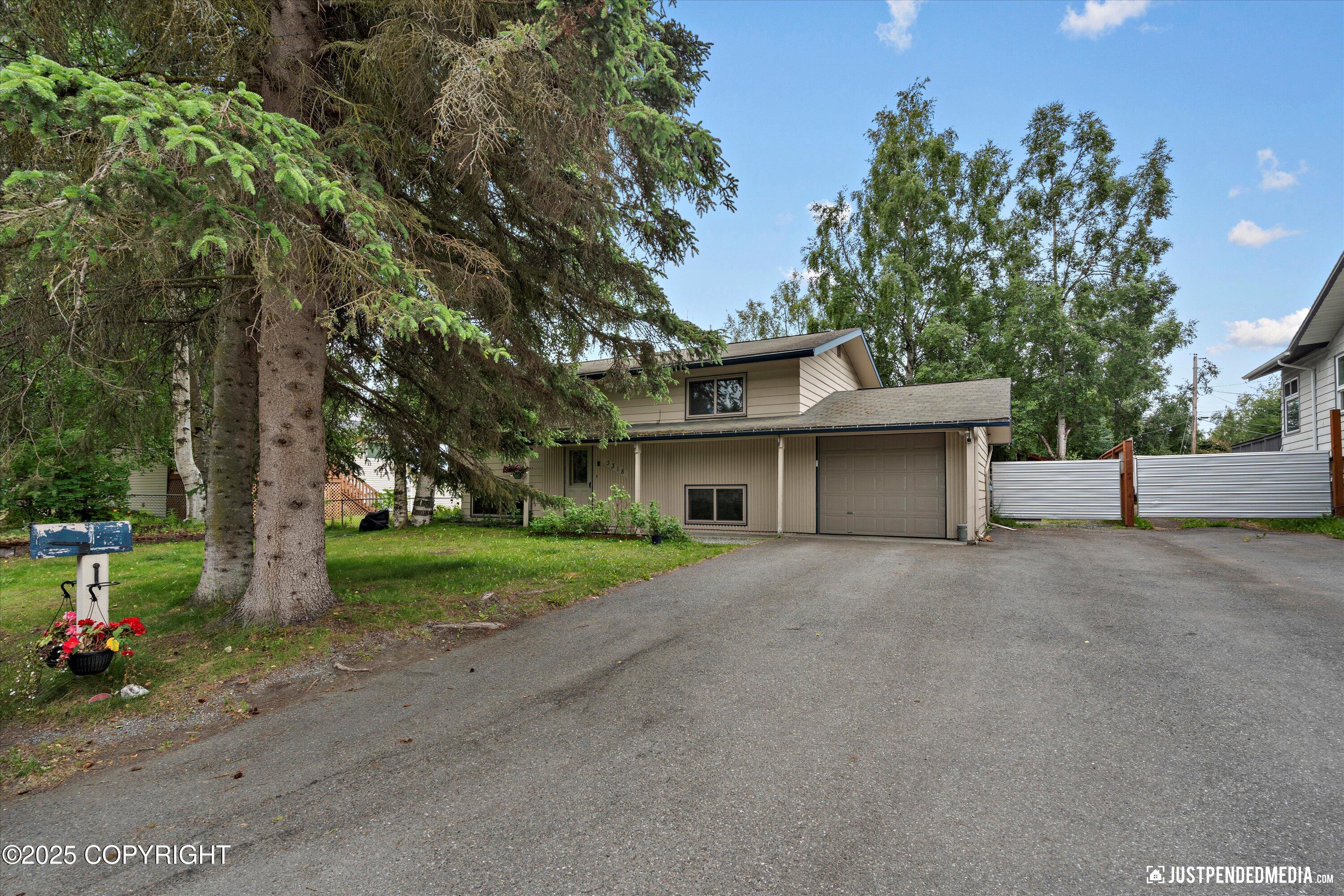 3318 W 64th Avenue