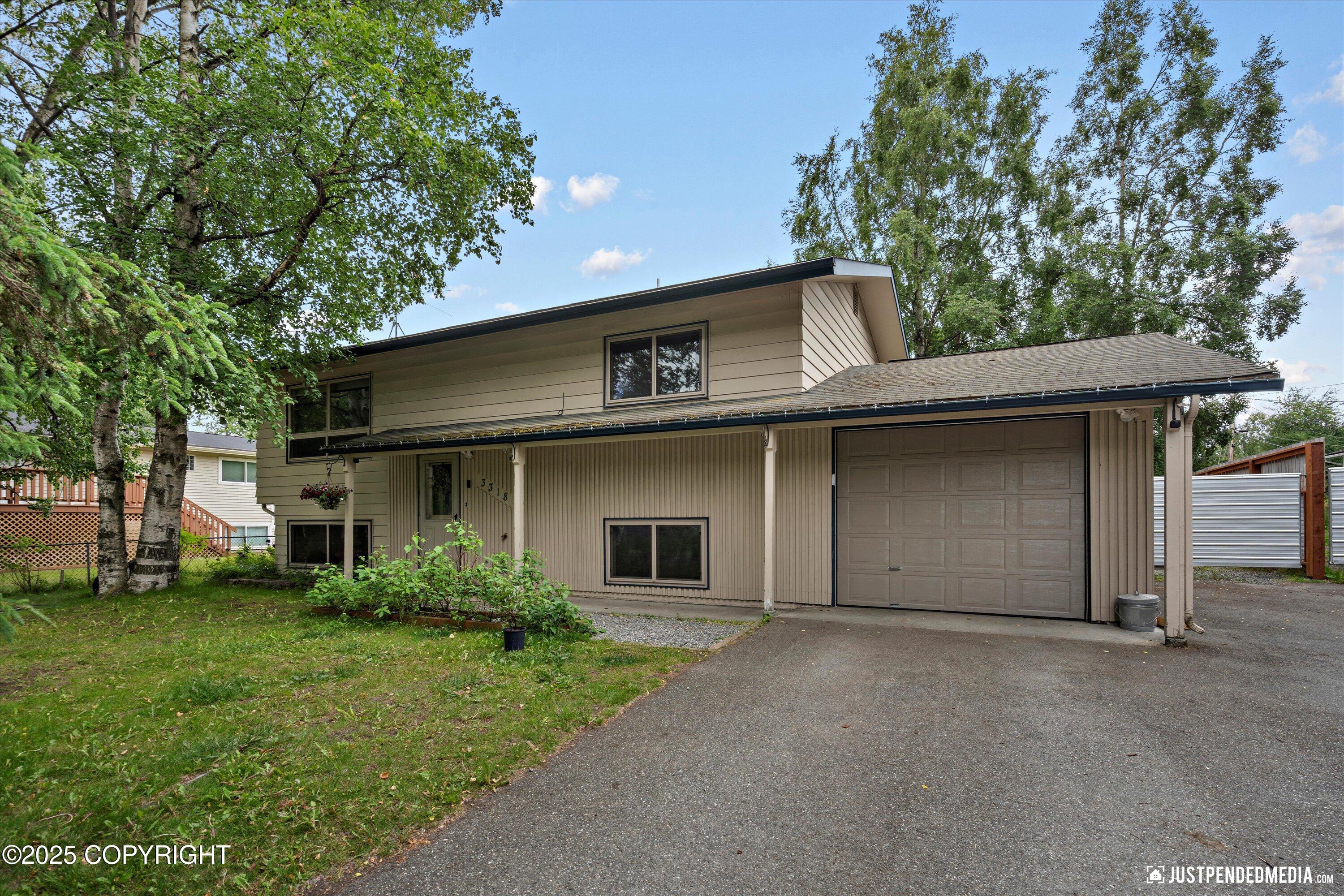 3318 W 64th Avenue