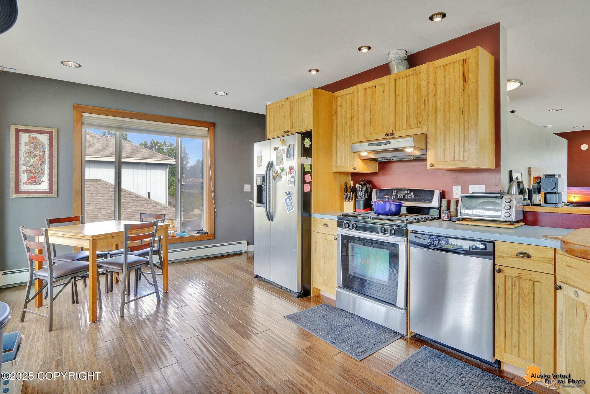 1235 W 15th Avenue