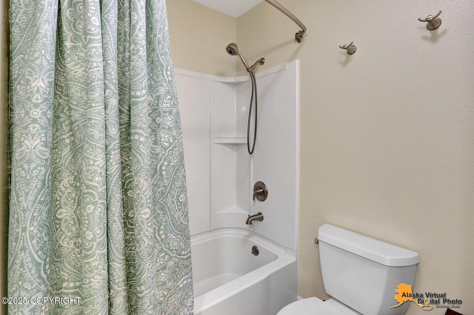 2214 Daybreak Court